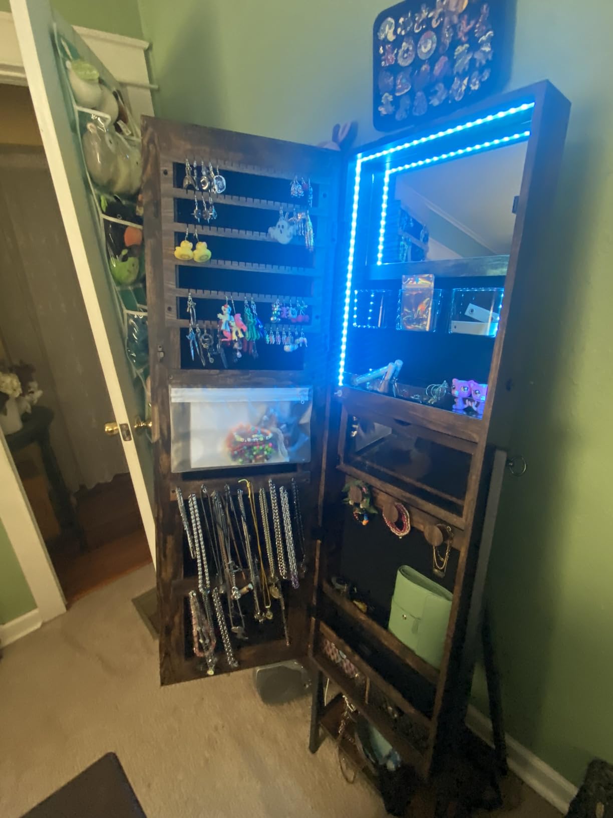 CHARMAID Standing Jewelry Armoire with Full Length Mirror, Lockable Jewelry Cabinet Organizer with Lights, 3 Lighting Modes, Foldable Makeup Tray, Storage Drawers & Shelves (Rustic Brown) customer photo 1