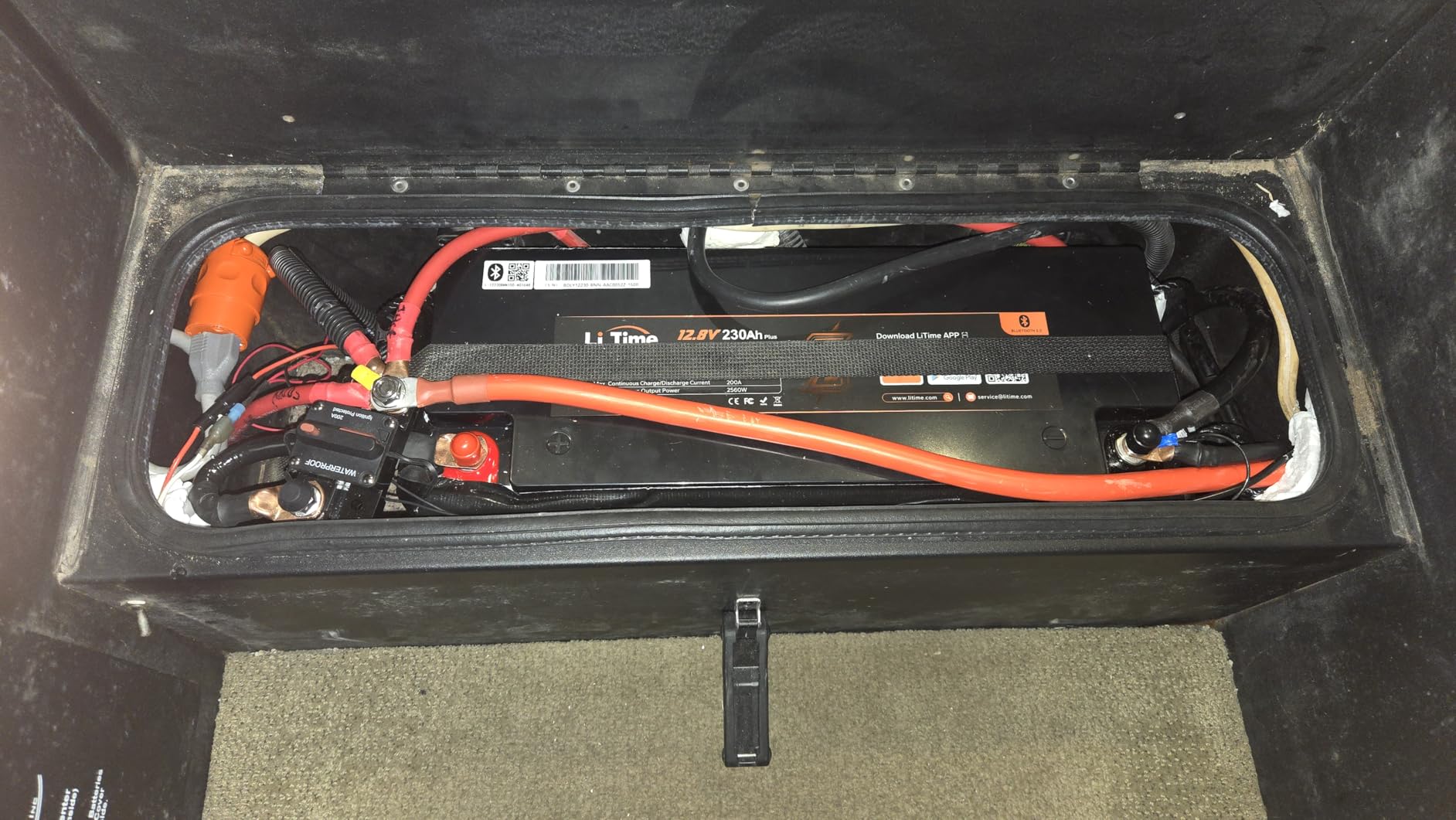 Litime 12V 100Ah Lithium Battery, Group 31 LiFePO4 Battery with 100A BMS, Up to 15000+ Deep Cycles for RV, Travel Trailers, Solar, Off-Grid and Home Backup customer photo 2