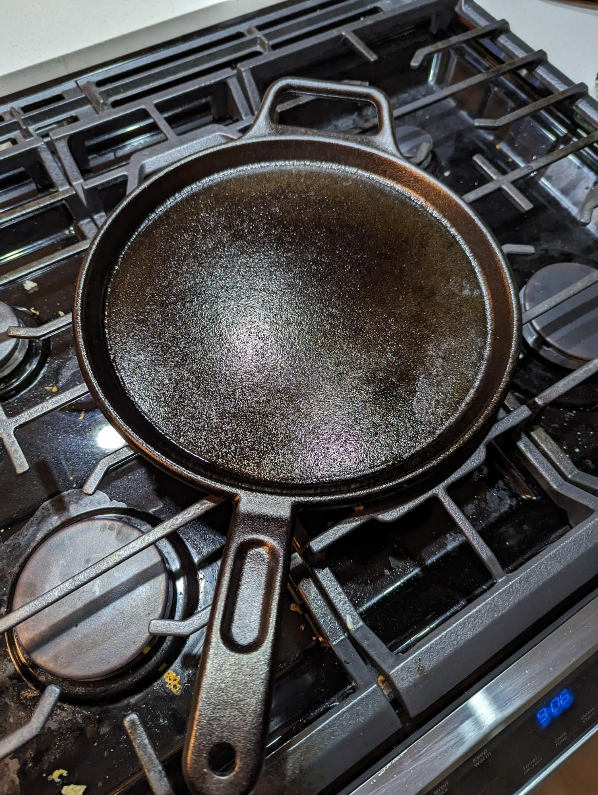 Lodge BOLD 12 Inch Seasoned Cast Iron Griddle, Design-Forward Cookware customer photo 2