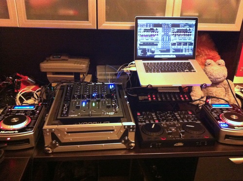 Odyssey Cases Industrial Board Flight Case with Glide Style Laptop Platform for the Pioneer DDJ-REV7 customer photo 1