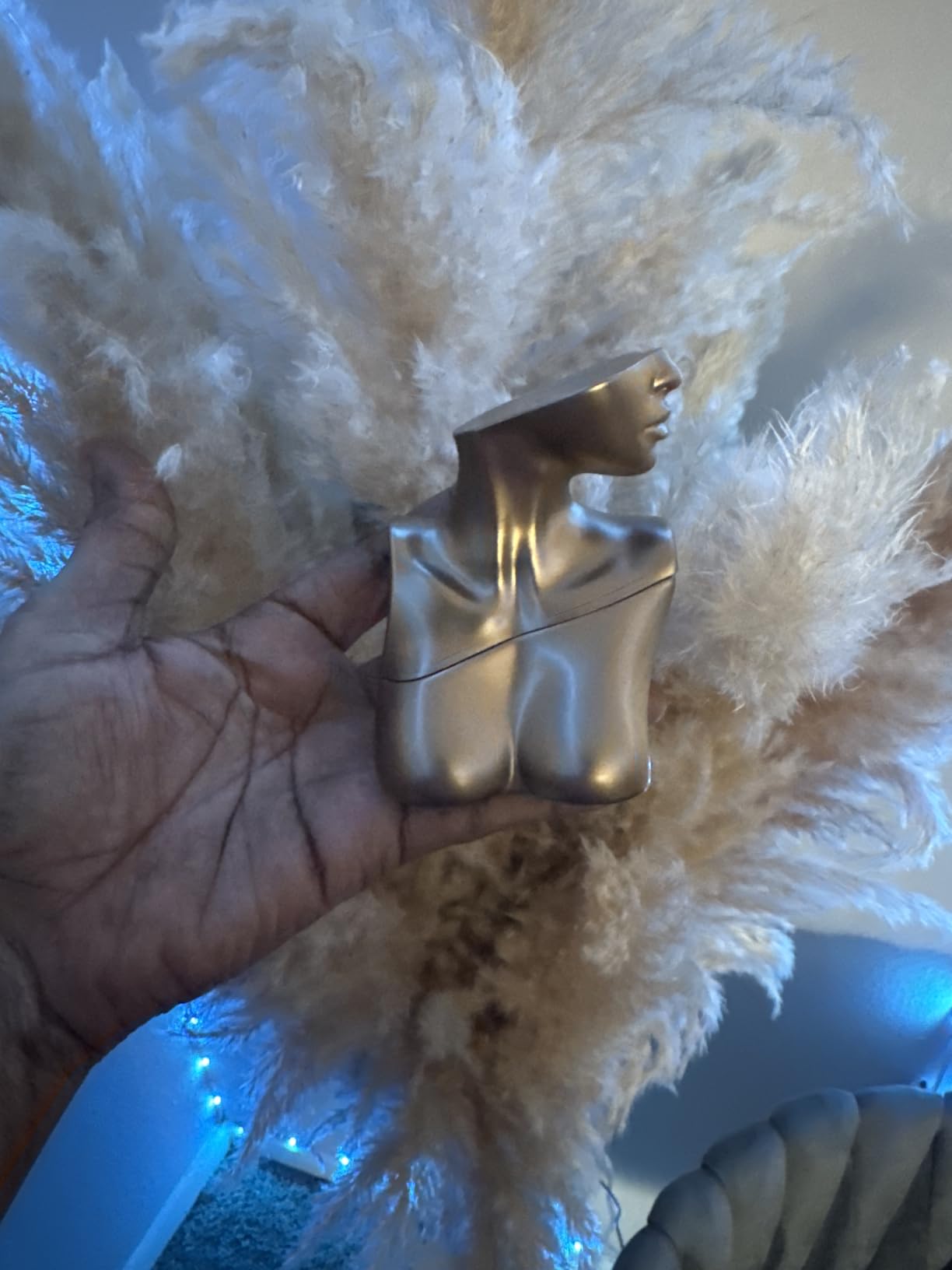 Billie Eilish Eau de Parfum Spray Perfume for Women, Notes of Sugared Petals, Vanilla & Musk, 1.0 Fl Oz customer photo 2