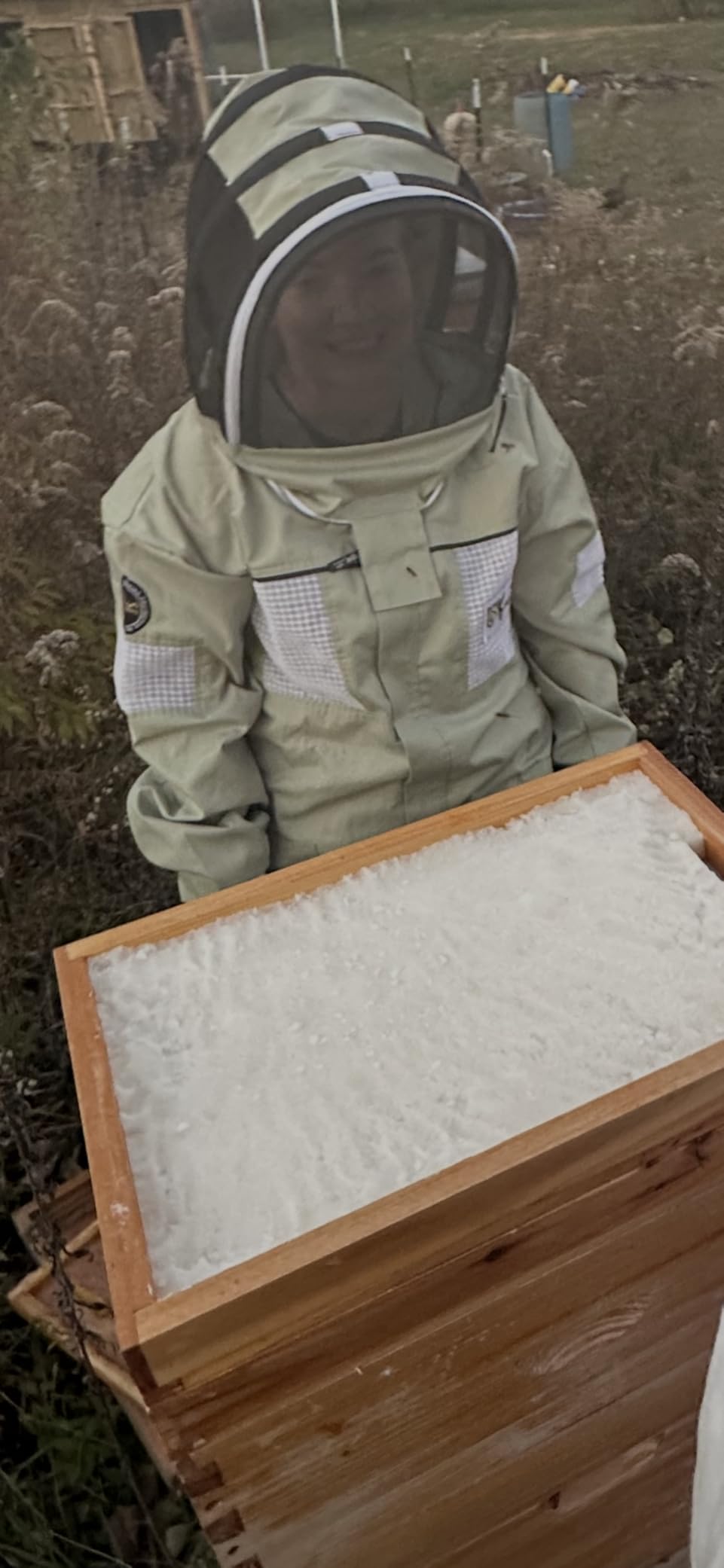 Ultra-Ventilated Polycotton Beekeeping Suit for Men & Women with Gloves & Two Beekeeping Veils - Professional & Beginner Apiarist Suit customer photo 1