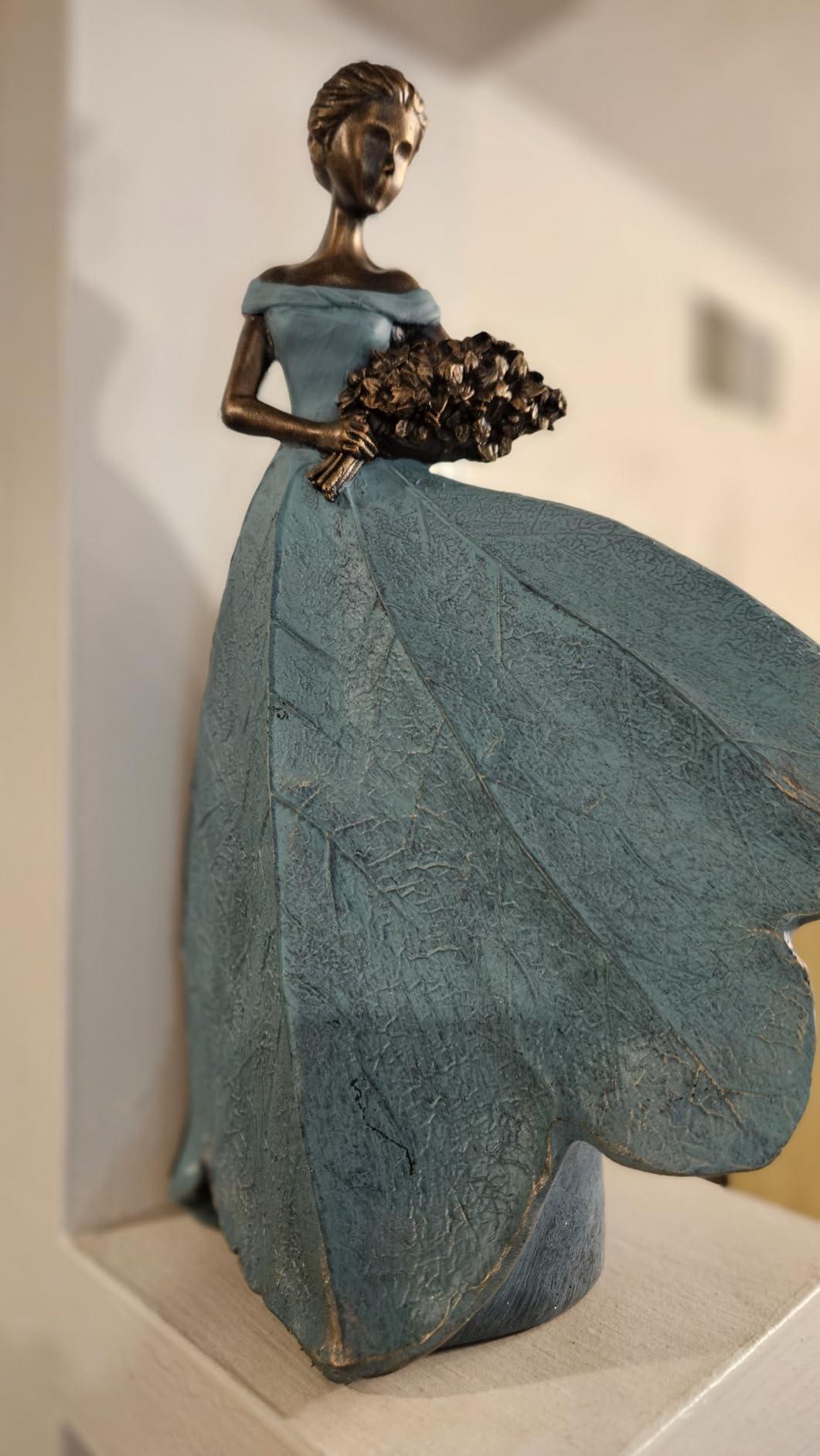 Guichifun Fairy Statue Collection Home Decoration - Leaf Angel Girls Resin Home Garden Decor for Outside or Inside Rustic Fairy Garden Outdoor Yard Figurines Gifts for Women 8.5 x 5.25 x 12 Inch customer photo 2