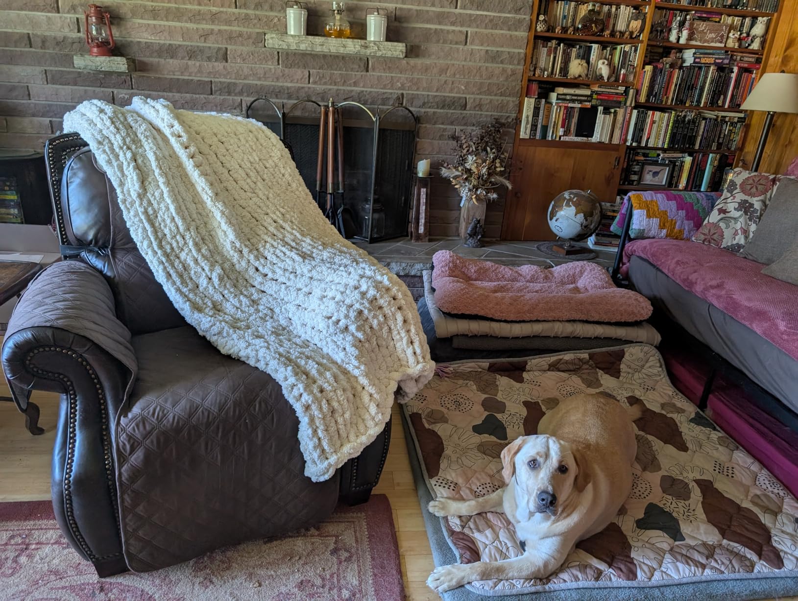 L'AGRATY Chunky Knit Blanket Throw, Soft Chenille Yarn Throw Blanket 50x60, Handmade Cable Knit Crochet Blanket, Large Knit Blankets Chunky Yarn, Rope Knot Throw Blanket for Couch Sofa Bed Home Decor customer photo 2