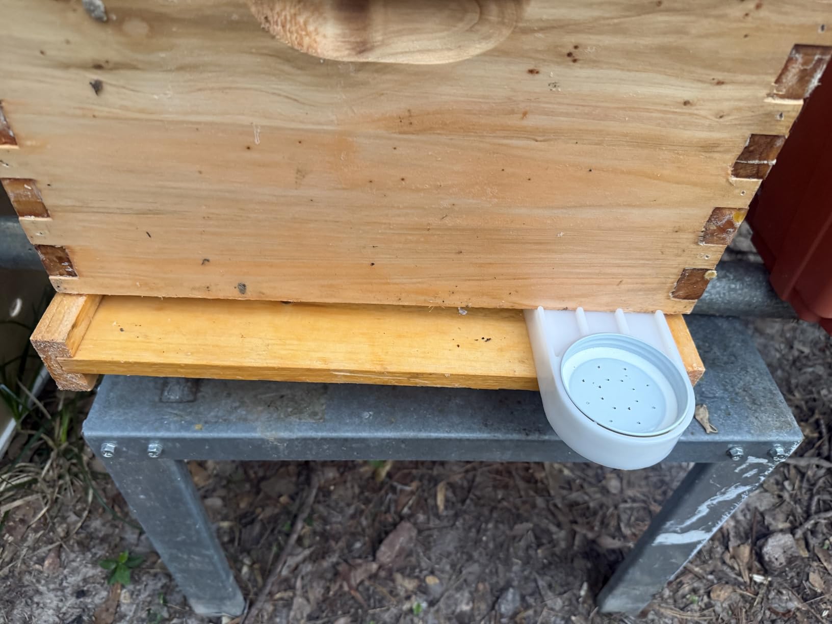 AukBeeFun 6 Pack Bee Feeders for Hives, Leak-Proof Mason Jar Sugar Bee Hive Feeder for Professional or Beginner Beekeepers customer photo 1