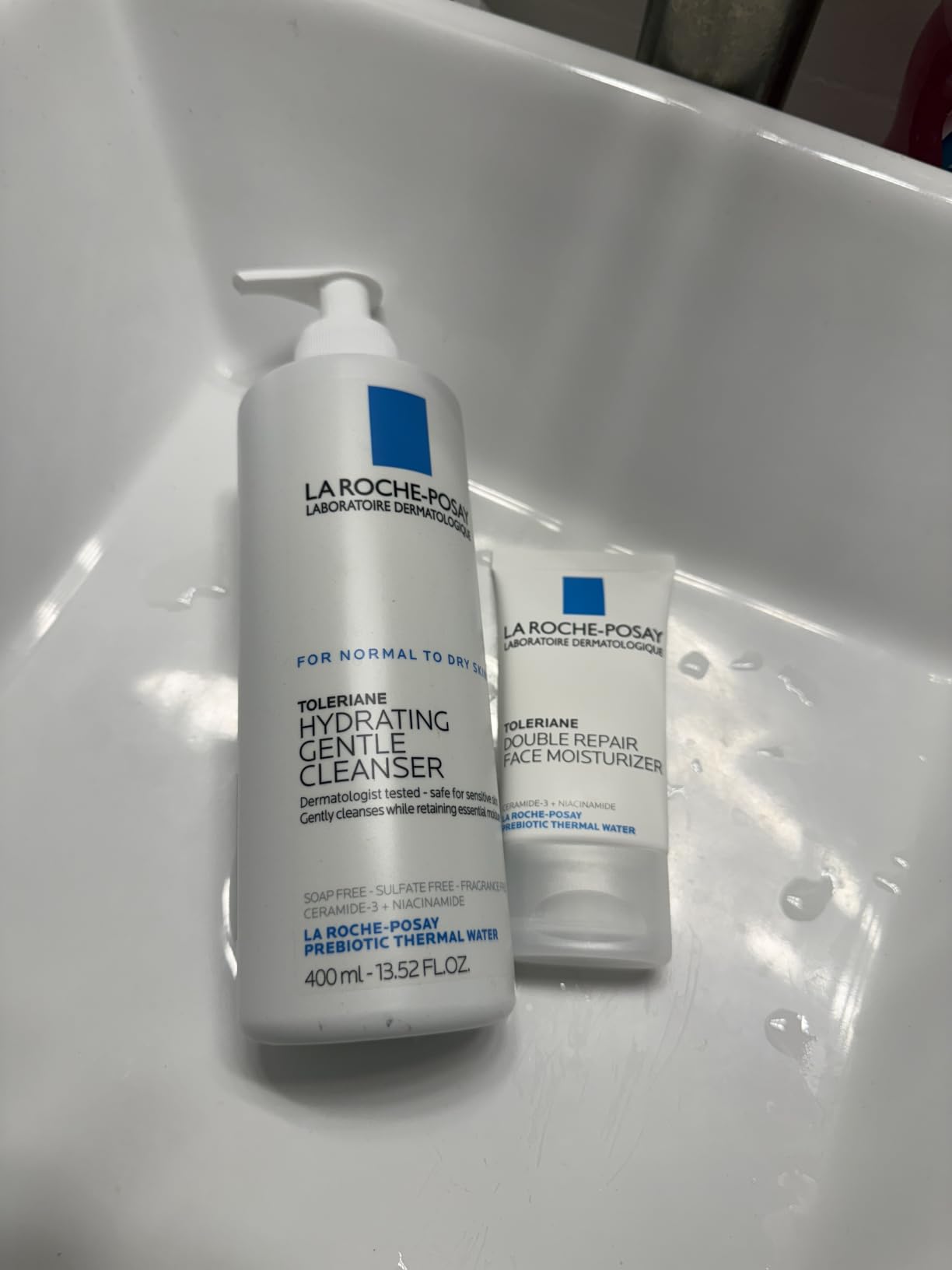 La Roche-Posay Toleriane Hydrating Gentle Face Cleanser, Hydrating Facial Cleanser With Niacinamide + Ceramides, Daily Face Wash For Dry Skin To Normal Skin, Sensitive Skin Tested, Fragrance Free customer photo 1