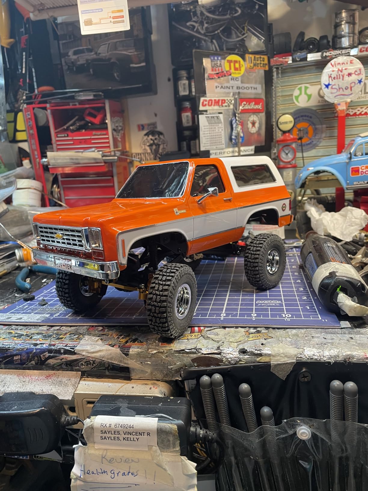 BEEZRC FMS 1/24 FCX24S Chevy K5 Blazer S RC Crawler, Officially Licensed RC Rock Crawler, RC Pickup Truck SUV, 4WD 2.4GHz Hobby RC Model, 8km/h Mini Car, Off-Road Remote Control Car for Adults (Black) customer photo 1