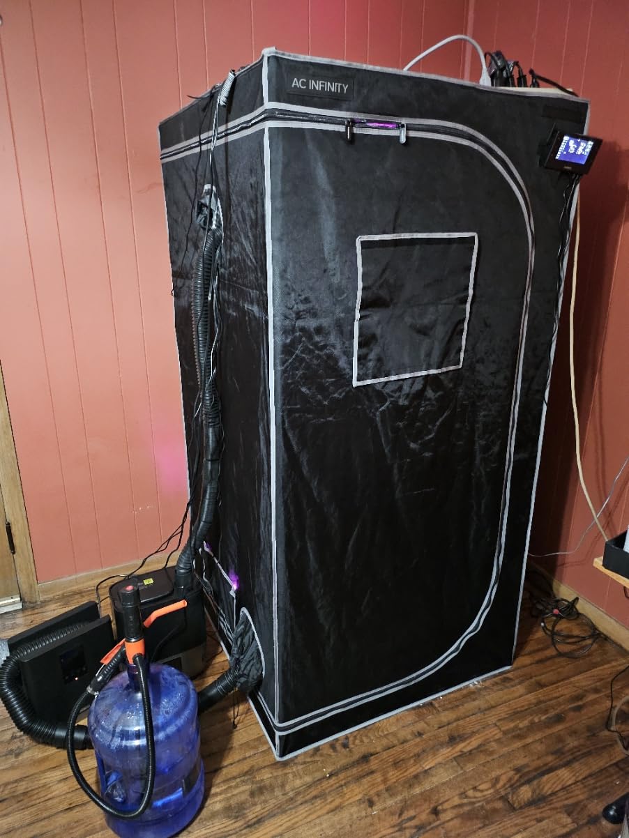 AC Infinity CLOUDFORGE T3, Plant Humidifier 4.5L with VPD Humidity Controls, 10-Level Precision Vaporizer, Extendable Targeting Hose and No-Leak Seal for Grow Tents customer photo 1