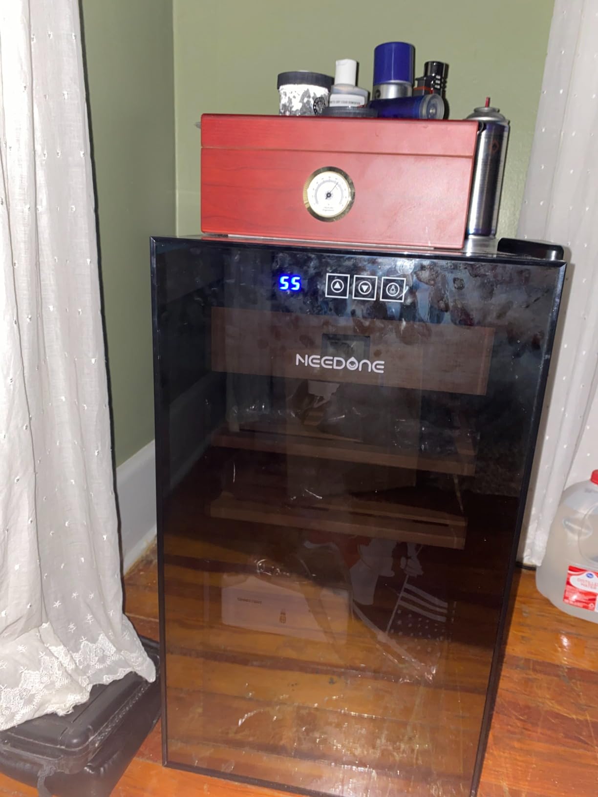 NEEDONE 300 Count Electric Cabinet, Made with Spanish Cedar Wood Shelves & Drawer with Hygrometer, LED Lighting, Cooling Function customer photo 1