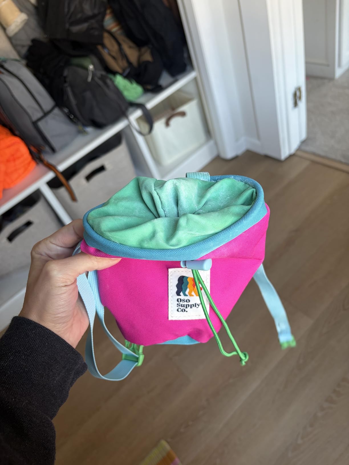 Oso Supply Co - Classic Chalk Bag for Rock Climbing, Bouldering Chalk Bag Bucket with Quick-Clip Belt, Zippered Pockets and Pouch - Perfect Indoor/Outdoor Rock Climbing Gear Equipment customer photo 1
