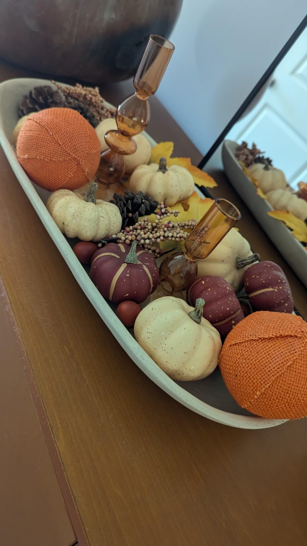 Artgar Pumpkin Decor Set, 23 PCS Fall Harvest Decorations Including Mini Pumpkins, Acorns, Pinecones, Berries, Maple Leaves for Home Table Wedding DIY Fall Halloween Thanksgiving Decor customer photo 1