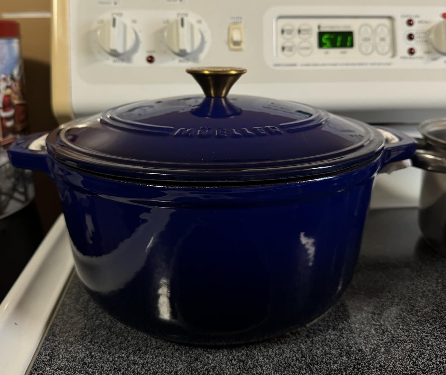 Mueller DuraCast 6 Quart Enameled Cast Iron Dutch Oven Pot with Lid, PFOA-Free, 500F Oven Safe, Emerald customer photo 1