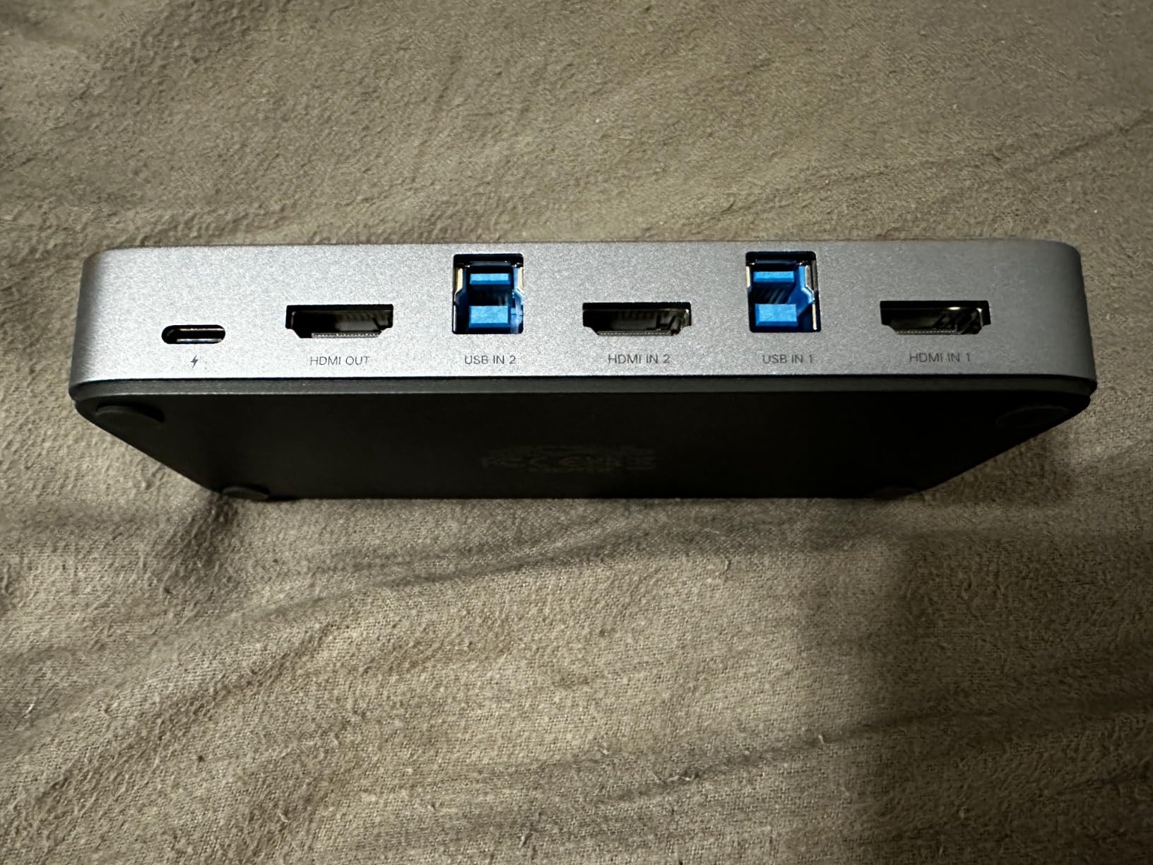 UGREEN HDMI KVM Switch 1 Monitor 2 Computers, Aluminum with 4 USB 3.0 Ports 4K@60Hz KVM Switches for 2 Computers Sharing One Monitor Keyboard Mouse Printer with 2 HDMI Cables, 2 USB Cables, Controller customer photo 2