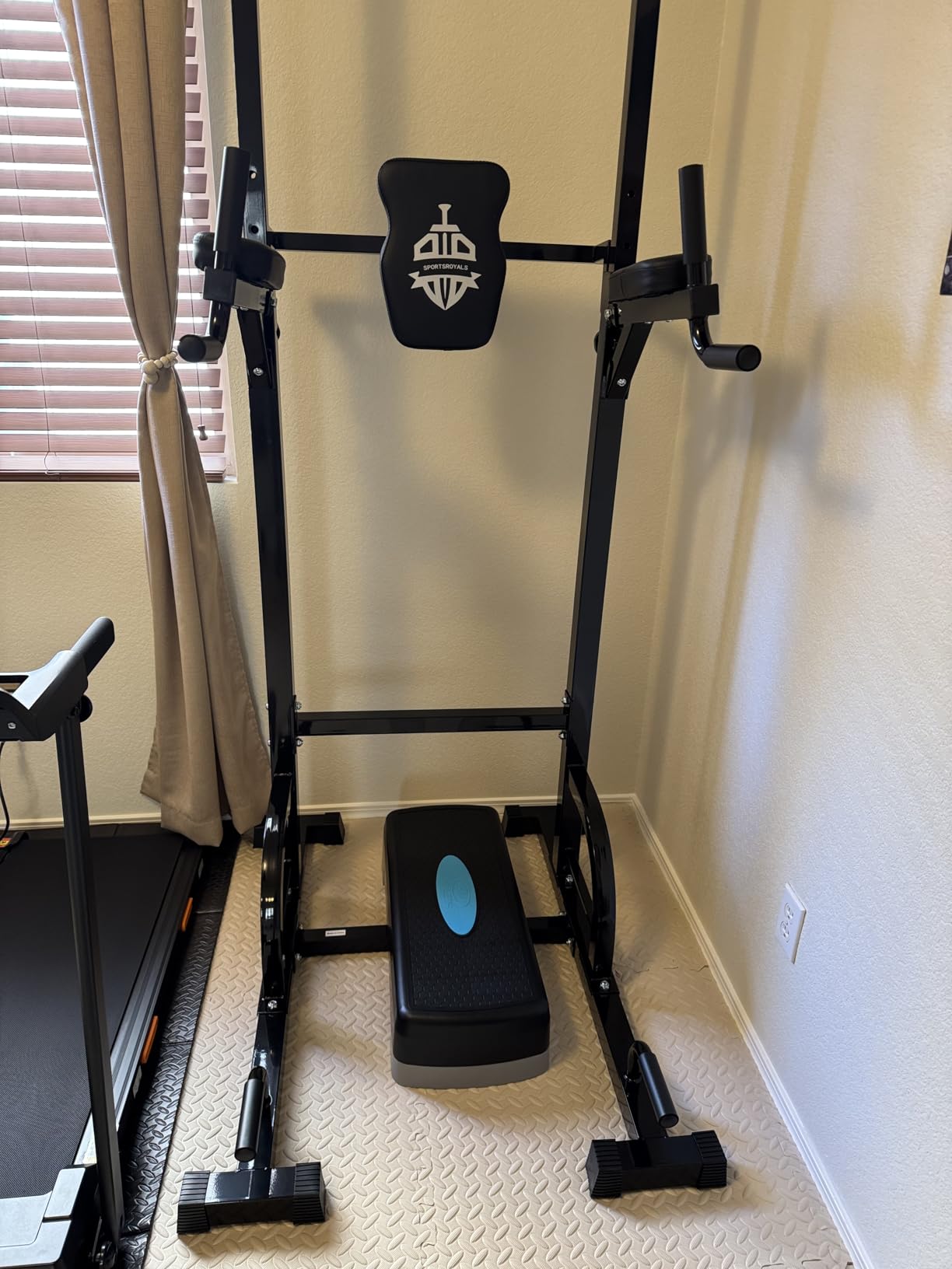 Sportsroyals Power Tower Pull Up Bar Station, 450LBS Stable Pull Up Dip Station for Home Gym Strength Training Equipment customer photo 1