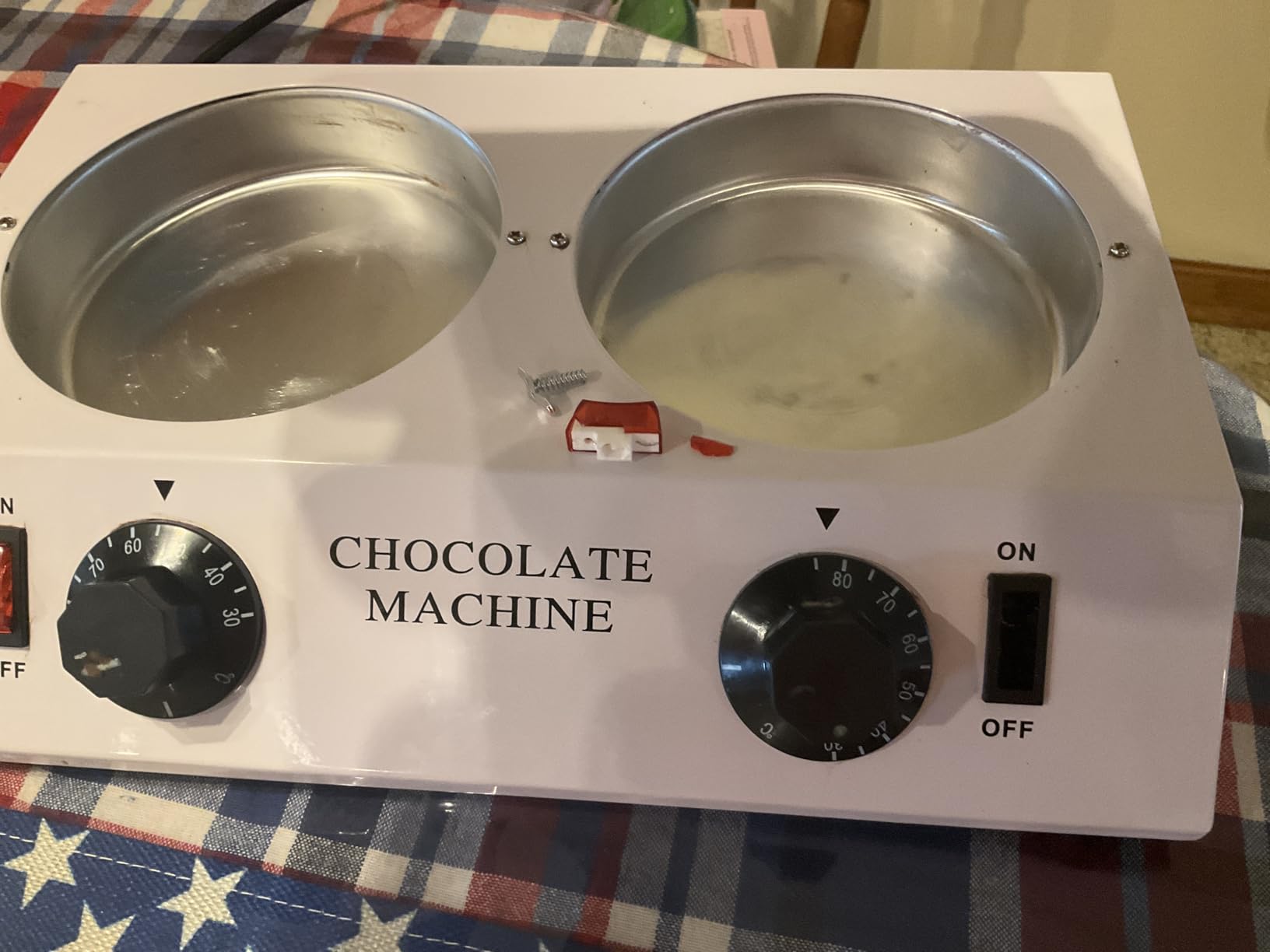 ROCEEI Electric Chocolate Melting Machine with Silicone Spatula, Candy Melter with Adjustable Temperature Control, Removable Aluminum Bowl (Single Pot) customer photo 1
