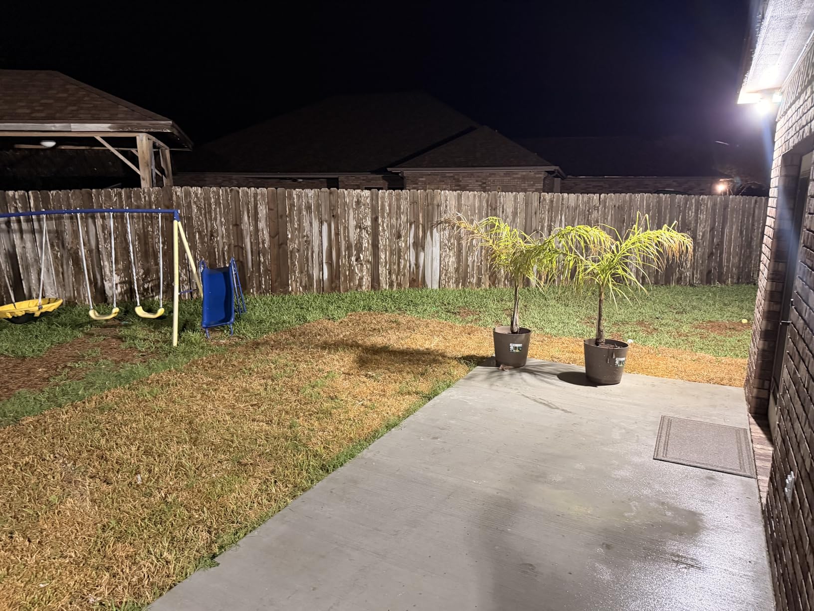 Olafus 130W Flood Light Outdoor, Switch Controlled 13000LM LED Security Light, IP65 Waterproof Outside Floodlight with 5 Adjustable Heads, 6500K Exterior Flood Light Fixture Wired for House Yard Black customer photo 2