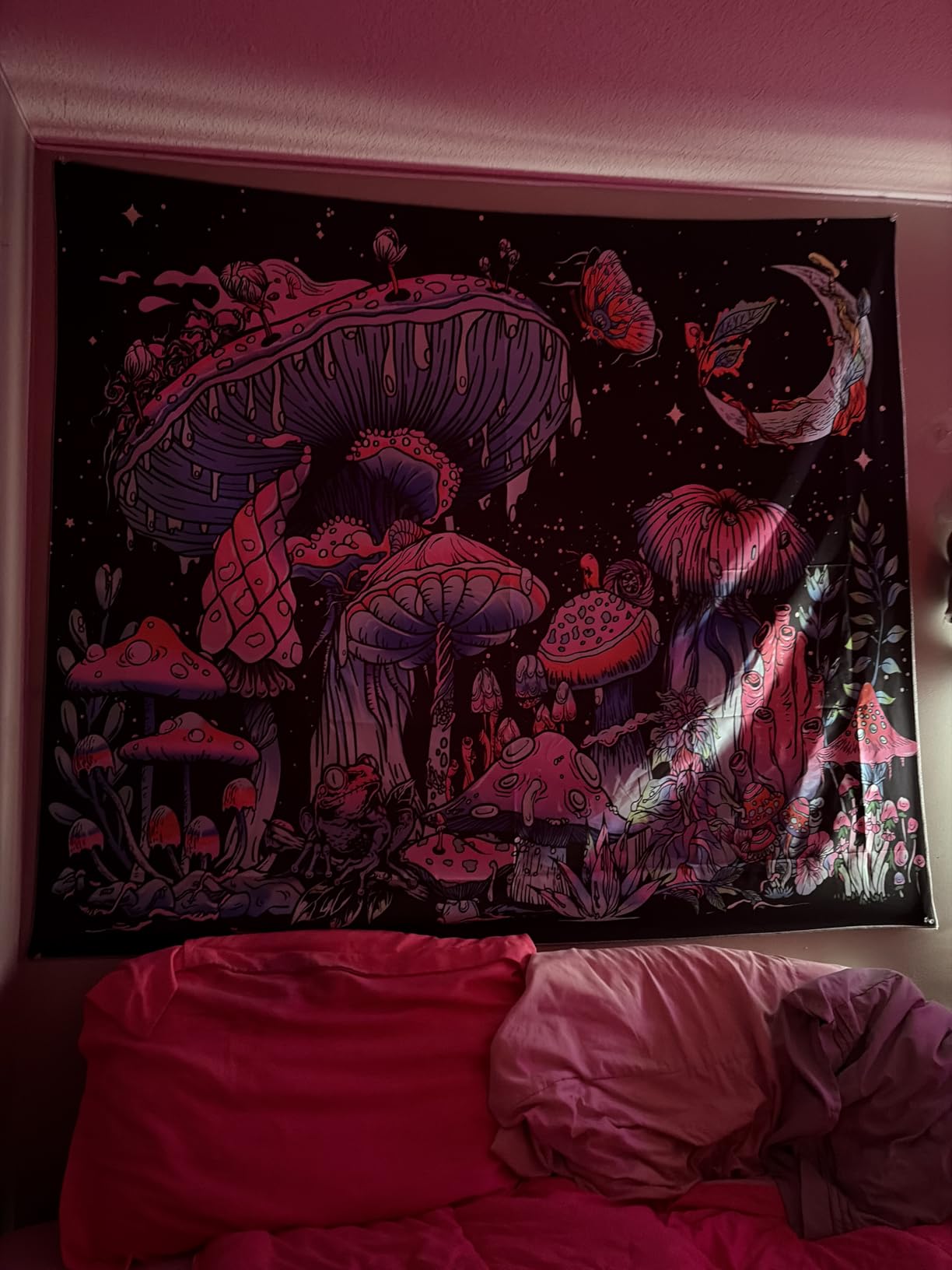 TUGCAY Blacklight Mushroom Tapestry, Glow In The Dark Tapestry Black Light Plant Fantasy UV Reactive Mushroom Butterfly Moon Tapestries Posters Wall Hanging for Bedroom Dorm Decor(50