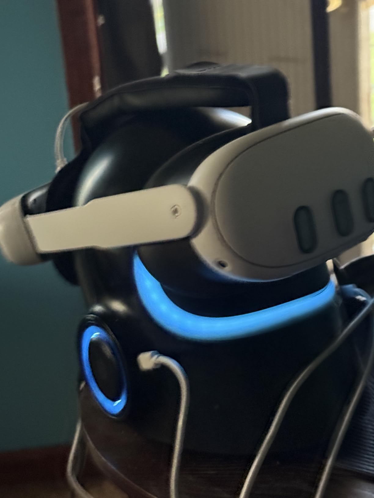 Meta Quest 3 512GB | VR Headset - Thirty Percent Sharper Resolution - 2X Graphical Processing Power - Virtual Reality Without Wires - Access to 40+ Games with a 3-Month Trial of Meta Horizon+ Included customer photo 1
