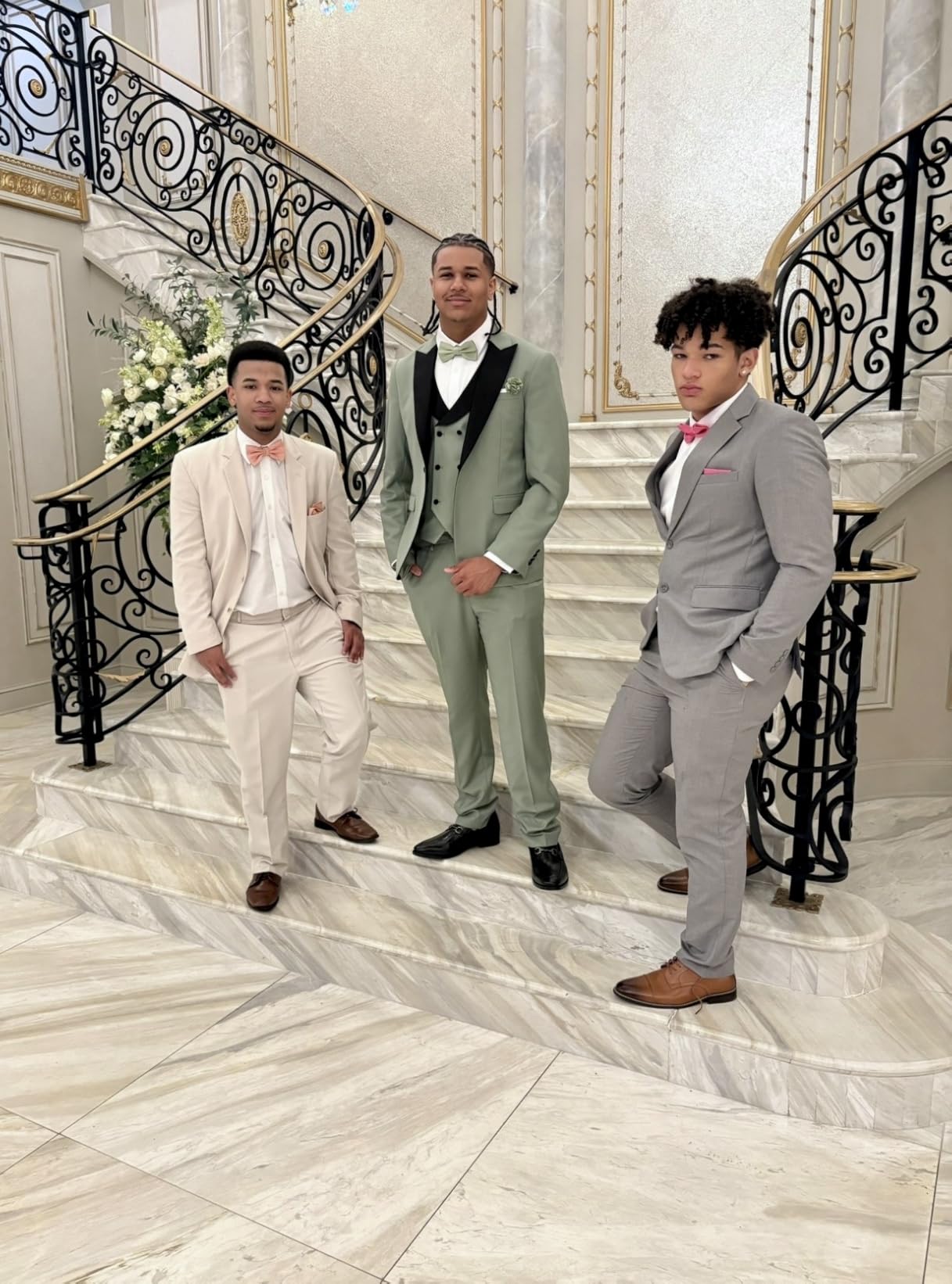 Men's 3 Piece Slim Fit Suit Set Two Button Blazer Jacket Vest Pants Tuxedo Set for Party, Wedding and Business customer photo 2