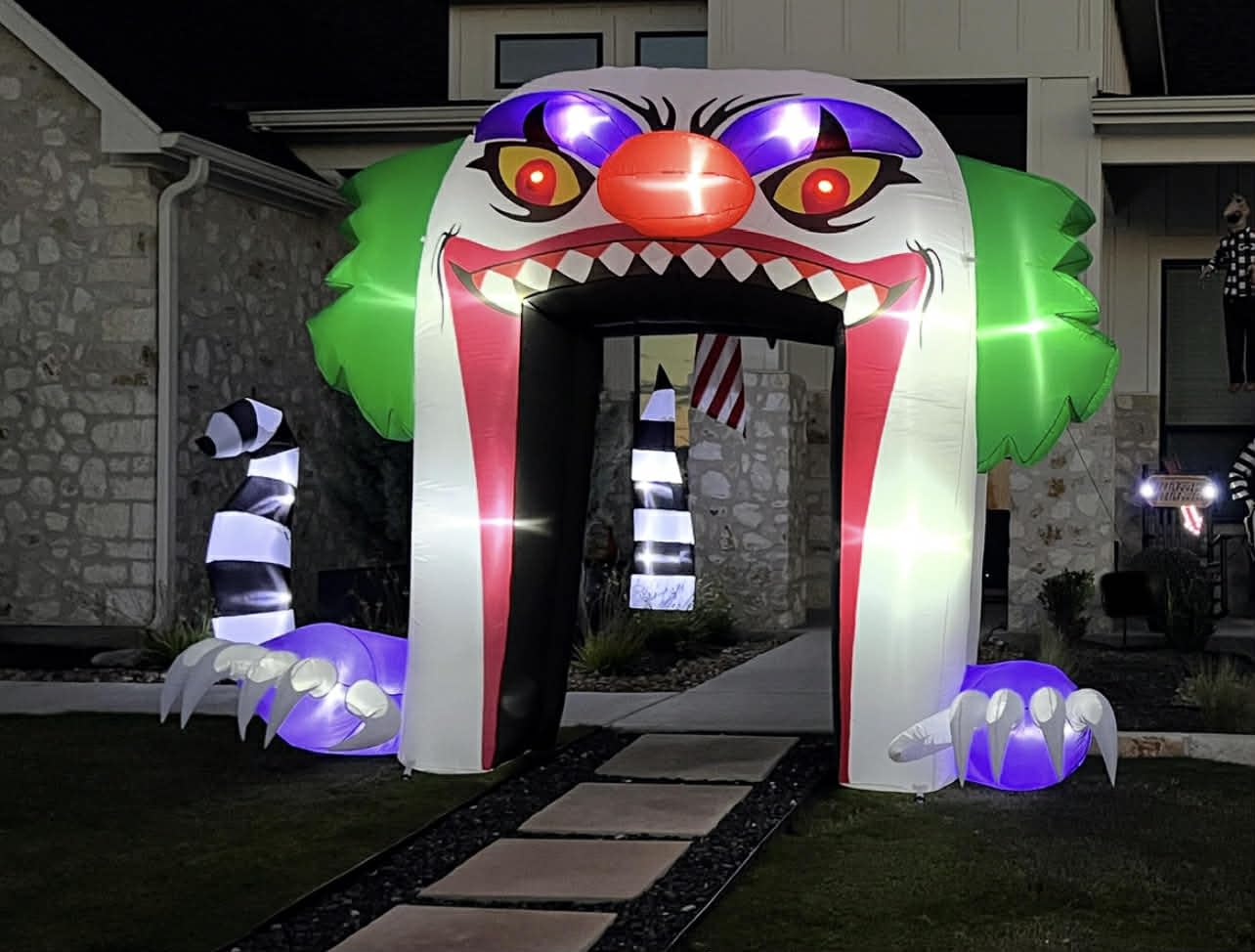 ZPISF Giant 10 FT Halloween Inflatables Clown Archway Outdoor Decorations, Scary Halloween Arch Blow Up Yard Decorations for Front Yard Lawn Garden Decor customer photo 1