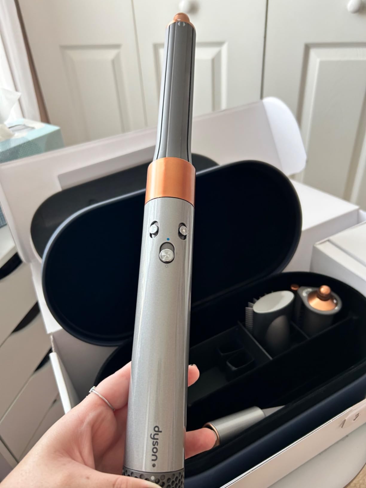 Dyson Airwrap Multi-Styler Complete Long (Amazon's Choice) customer photo 1