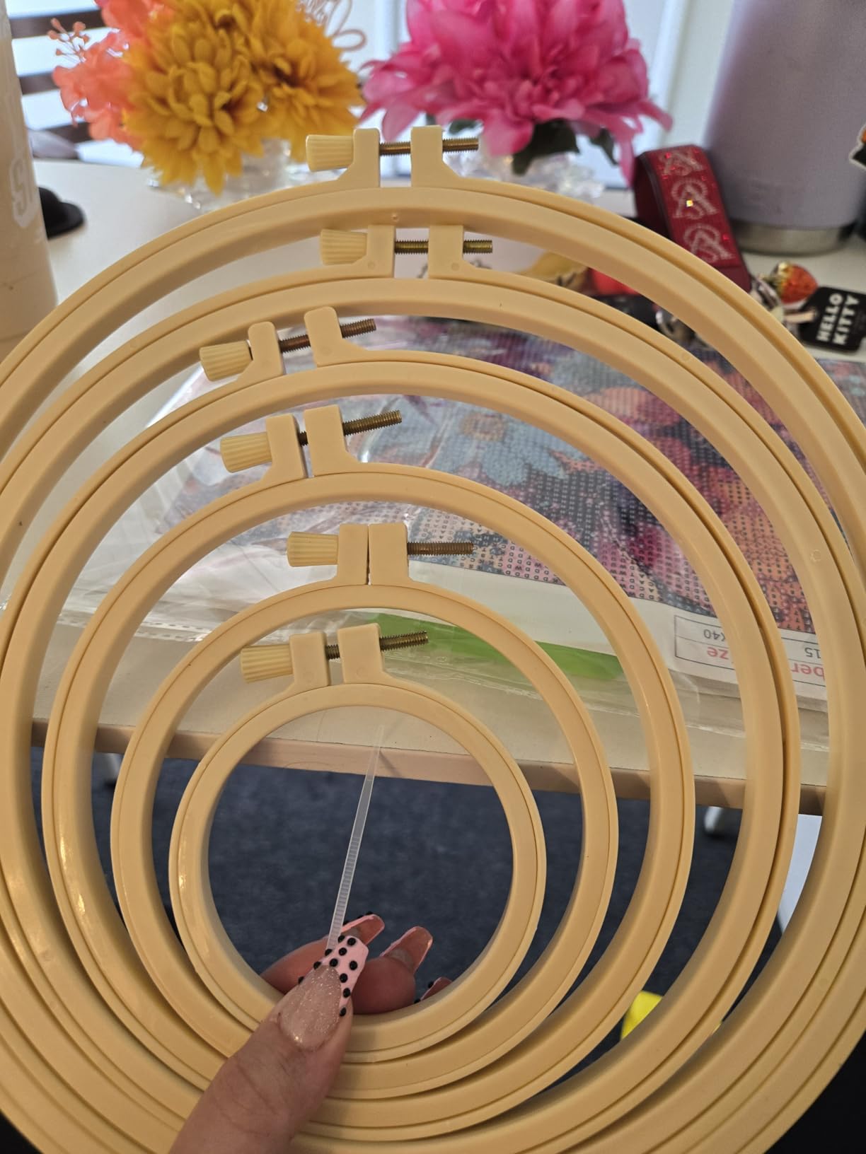 Caydo 6 Pieces Embroidery Hoops 3 Inch to 10 Inch Cross Stitch Hoop Small Embroidery Hoop with 16 Pieces Needles for Embroidery, Punch Needle, Craft Sewing and Ornaments customer photo 1