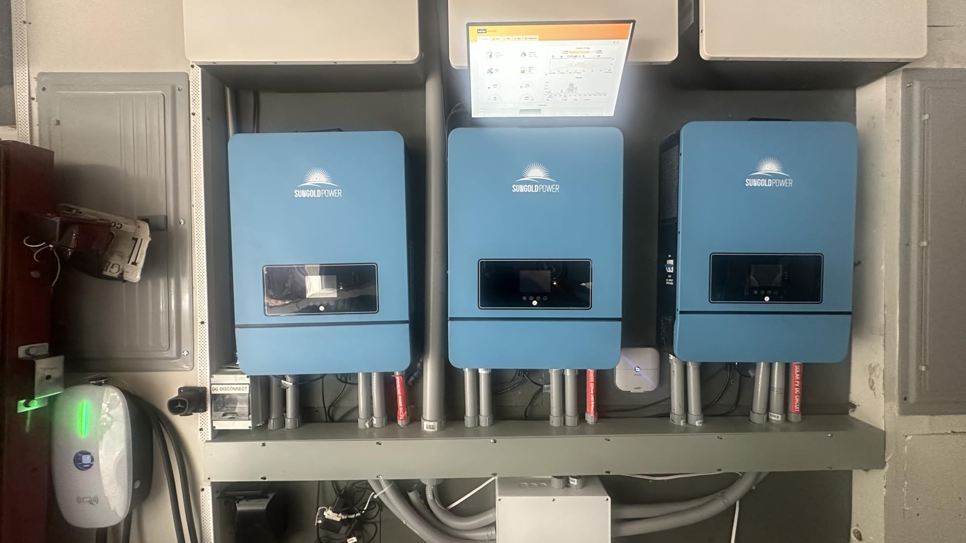 SUNGOLDPOWER 10000W DC 48V UL1741 Solar Inverter,Support Parallel, Built-in 2 MPPT Solar Controllers, Max. 200A Battery Charging, AC Input/Output 120V/240V(settable) Inverter Charger(10000W DC 48V) customer photo 1