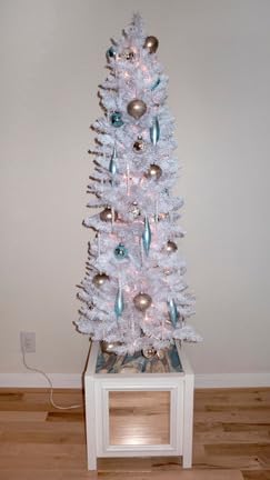 Goplus 6ft Pre-Lit Pencil Christmas Tree, Artificial Slim Xmas Tree with 180 Warm-White LED Lights, 390 Branch Tips, Foldable Metal Stand, for Home Office Indoor Holiday Decor customer photo 1