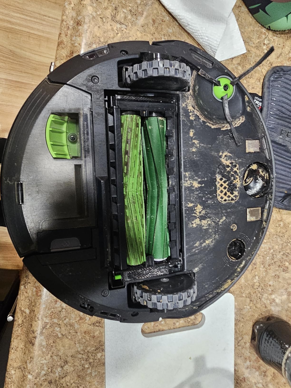 iRobot Roomba j7+ (7550) Self Emptying Robot Vacuum (Renewed Premium) customer photo 2