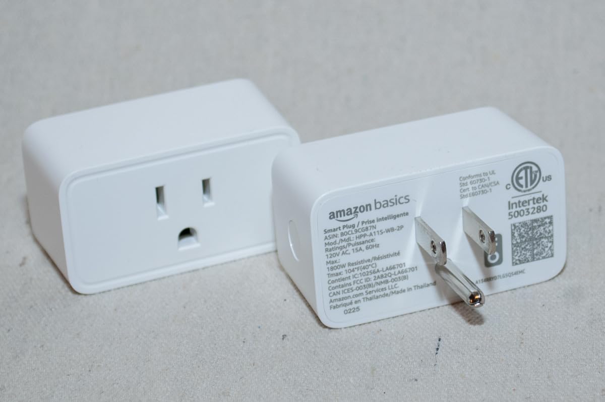 Amazon Basics Smart Plug, Works with Alexa Only, Voice Control, 4-Pack customer photo 2