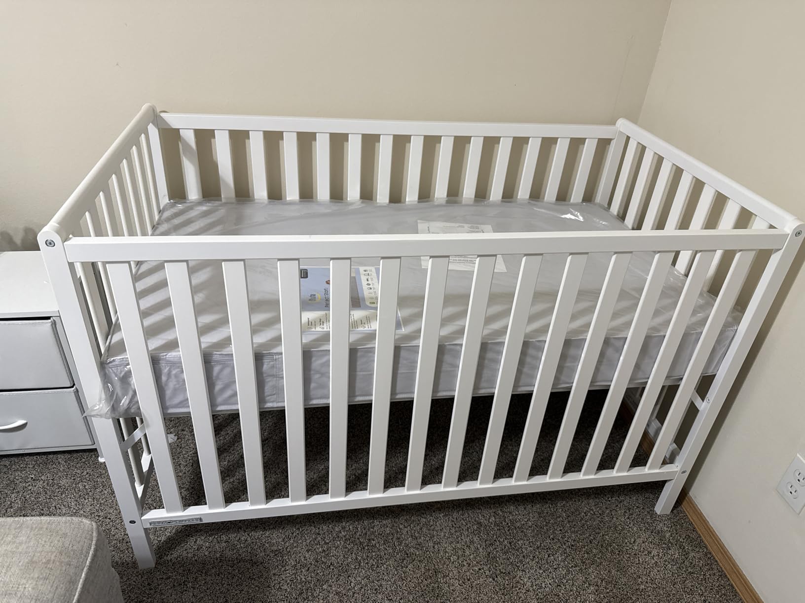 Delta Children Heartland 4-in-1 Convertible Crib, Natural customer photo 2