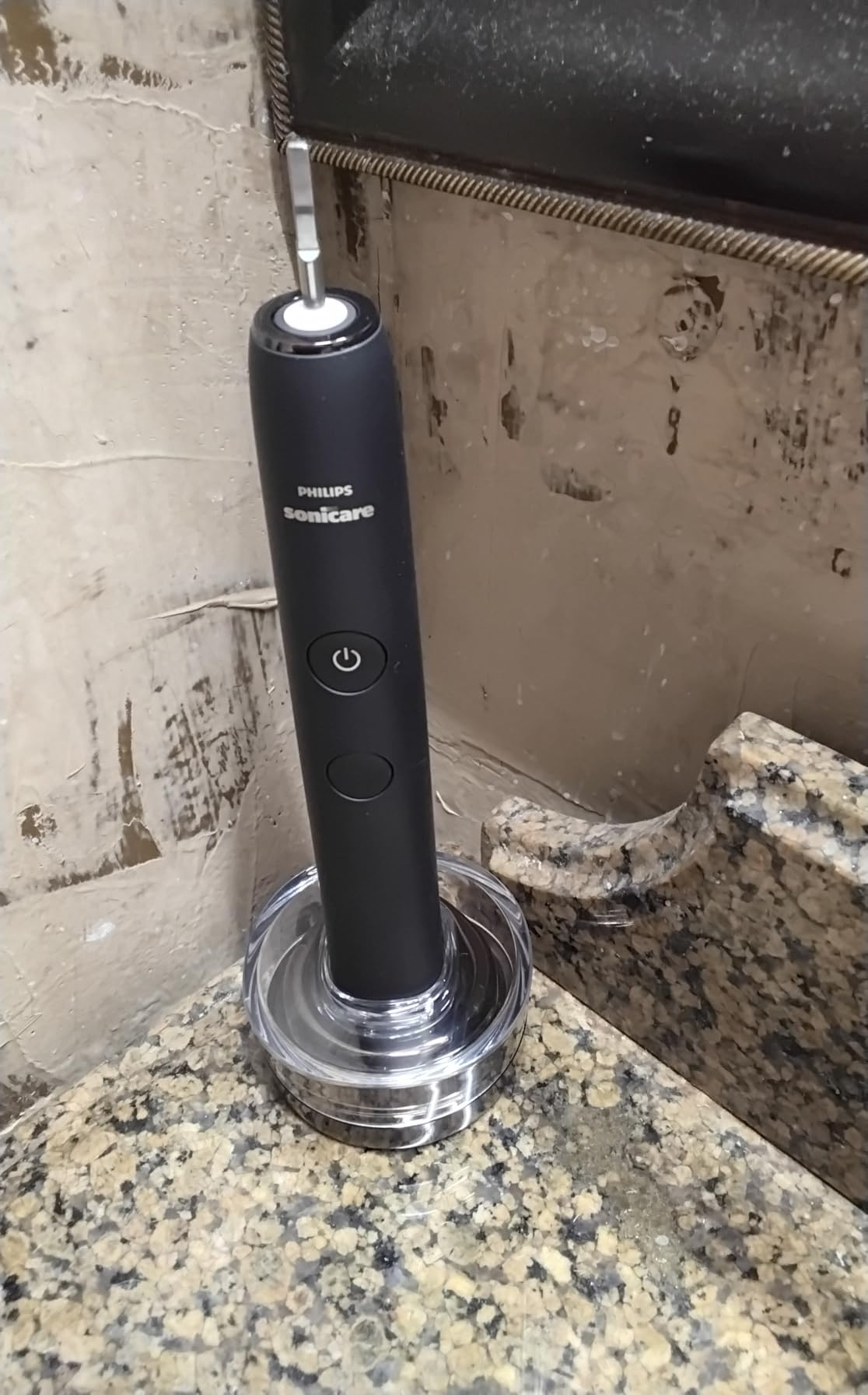 Philips Sonicare DiamondClean Smart 9300 Electric Toothbrush, App, Pressure Sensor, 12 Brushing Settings, Travel Case, White, HX9903/05 customer photo 2