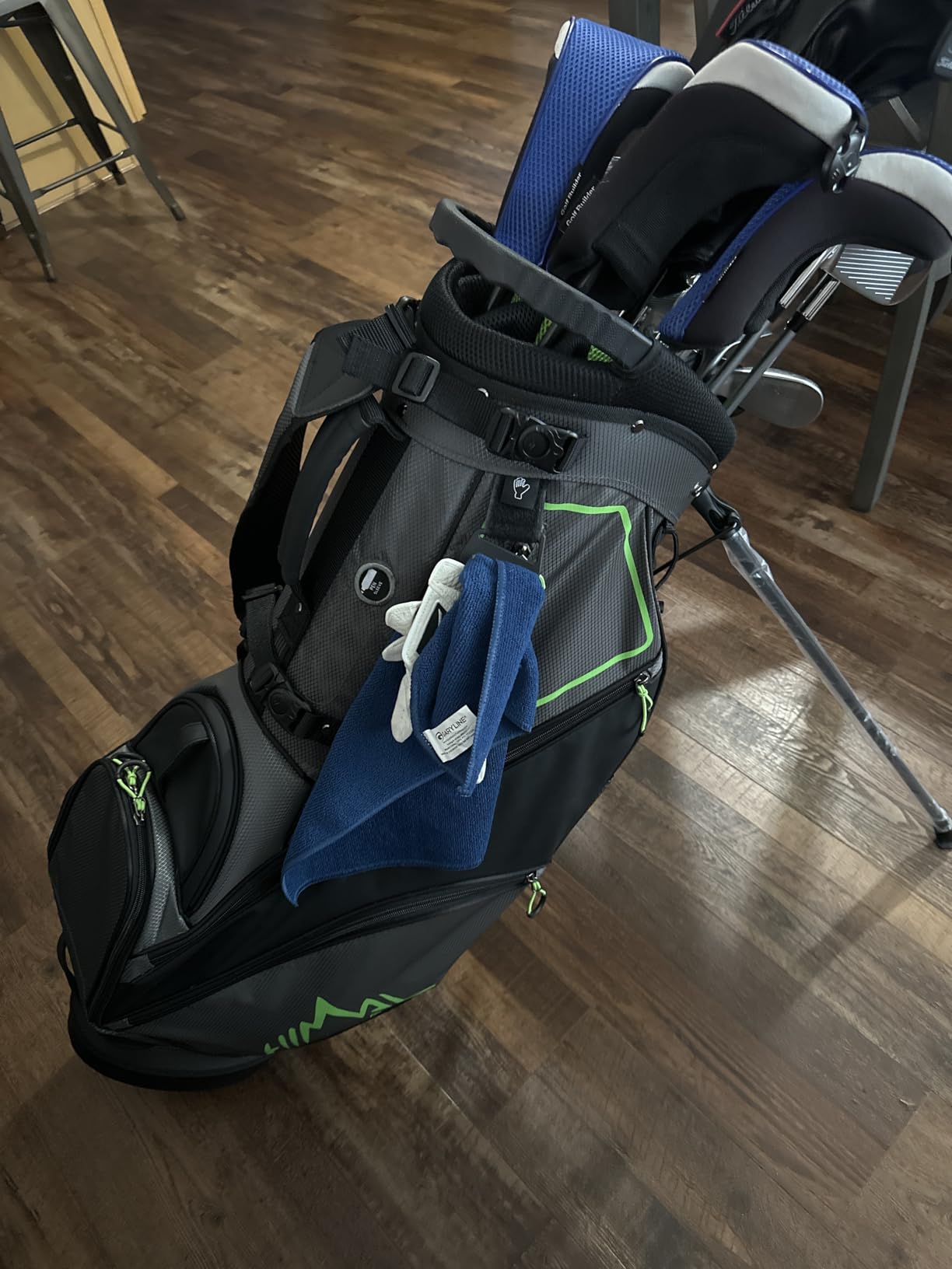 uniHimal 14 Way Dividers Golf Stand Bag Lightweight, Golf Bag for Men Women with Multiple Pockets, Dual Strap and Rain Cover Hood customer photo 2