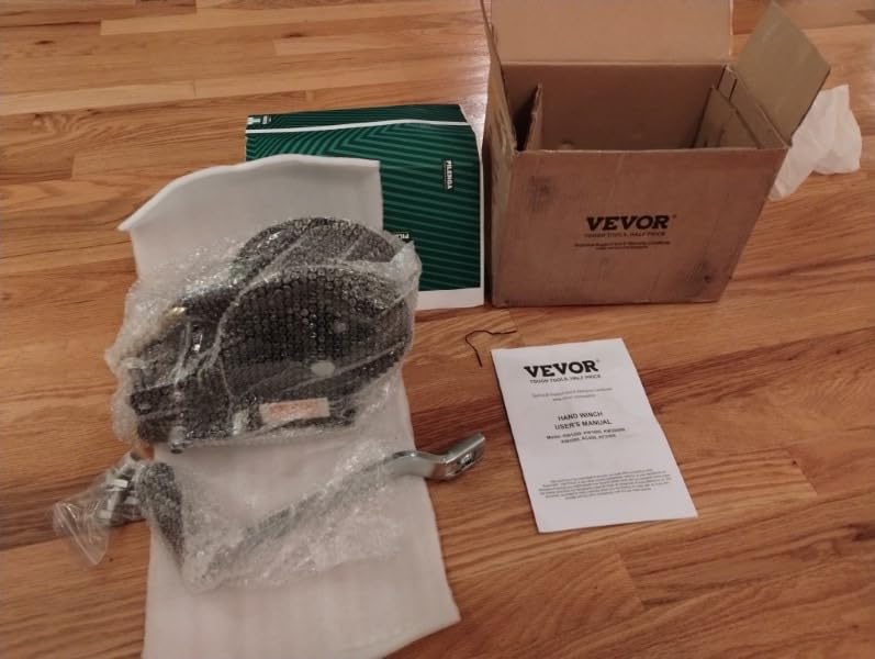 VEVOR Hand Winch,3500 lbs Capacity Hand Boat Trailer Winch Heavy Duty Rope Crank with 33 ft Polyester Strap and Two-Way Ratchet, Manual Operated Hand Crank Winch for Trailer, Boat or ATV Towing customer photo 2