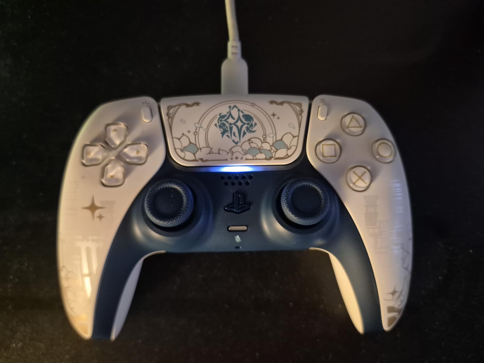 PlayStation DualSense Wireless Controller - Starlight Blue customer photo 1