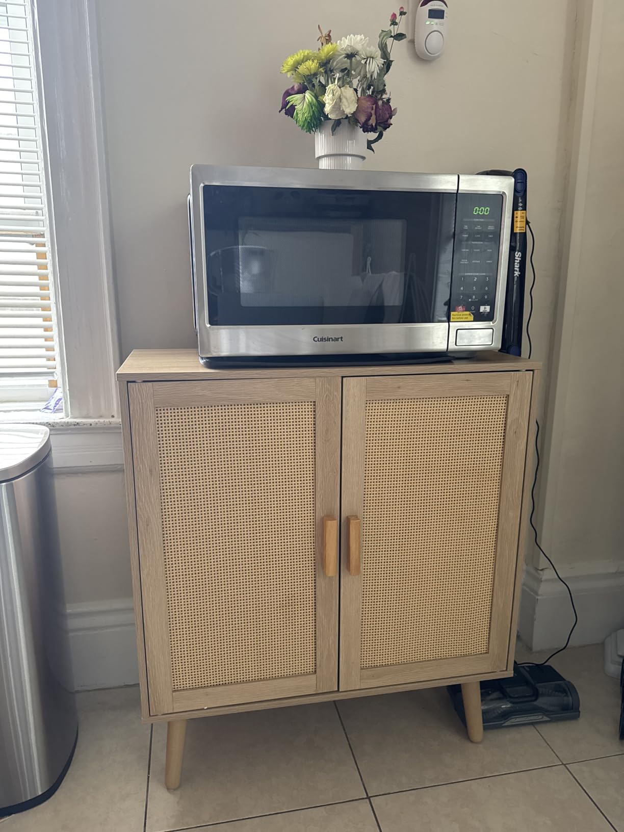 Iwell Storage Cabinet with 2 Shelves, Rattan Cabinet with 2 Doors, Sideboard Buffet Cabinets with Storage for Living Room, Dining Room, Entryway, Natural customer photo 2
