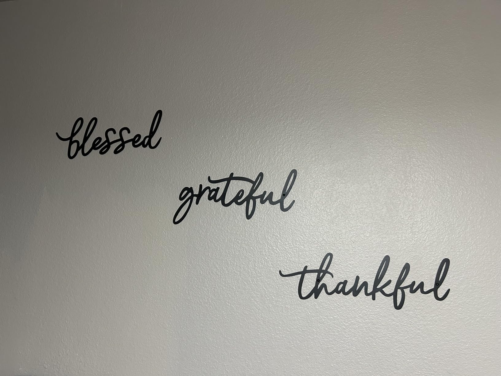 Thankful Grateful Blessed Letter Sign Metal Wall Decor, 3 Piece Black Letters Wall Art for Bathroom Bedroom Metal Words Wall Decor for Home Decor customer photo 2