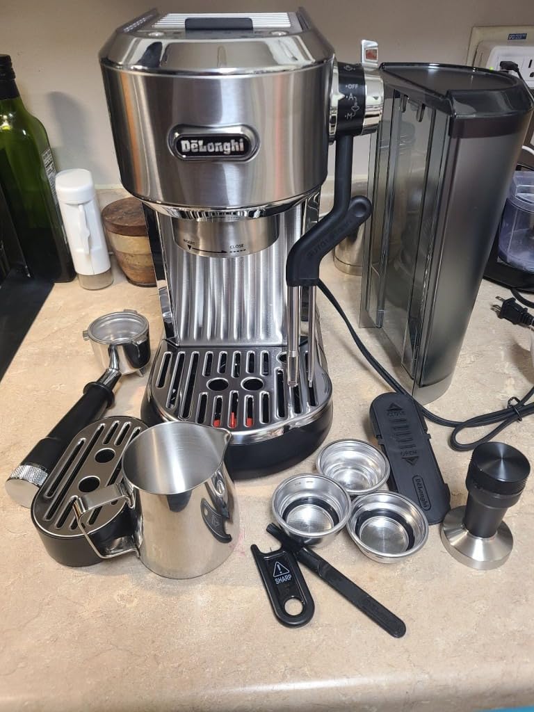De'Longhi Dedica Maestro Plus Espresso Machine, Automatic Steam Wand, 3 Coffee Temp & Milk Foam Settings customer photo 2