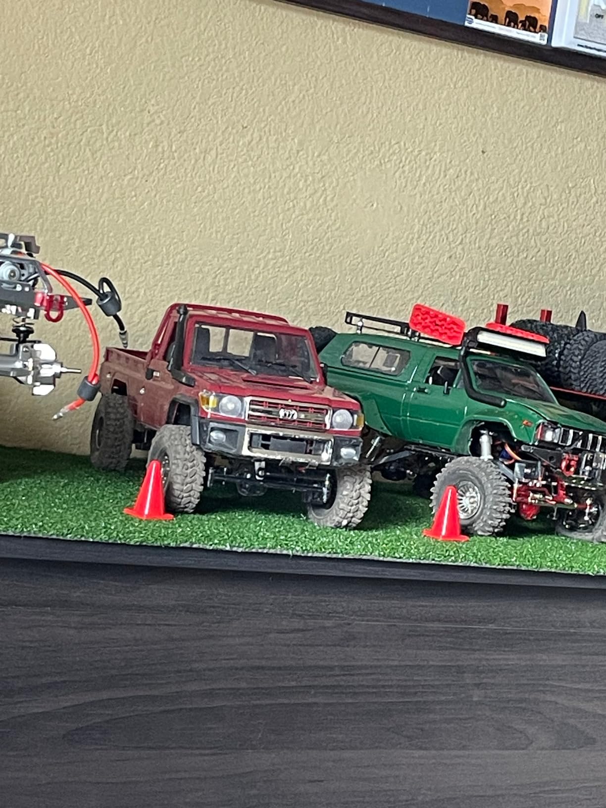 HLSFWDRIVE RC Rock Crawler RC Truck 4x4 Toyota LC79 RC Crawler 1/12 Off Road Pickup Remote Control 2.4Ghz All Terrain 280 Brushed Motor Proportional Throttle Steering RTR Hobby Toy Adult MN-82 customer photo 2