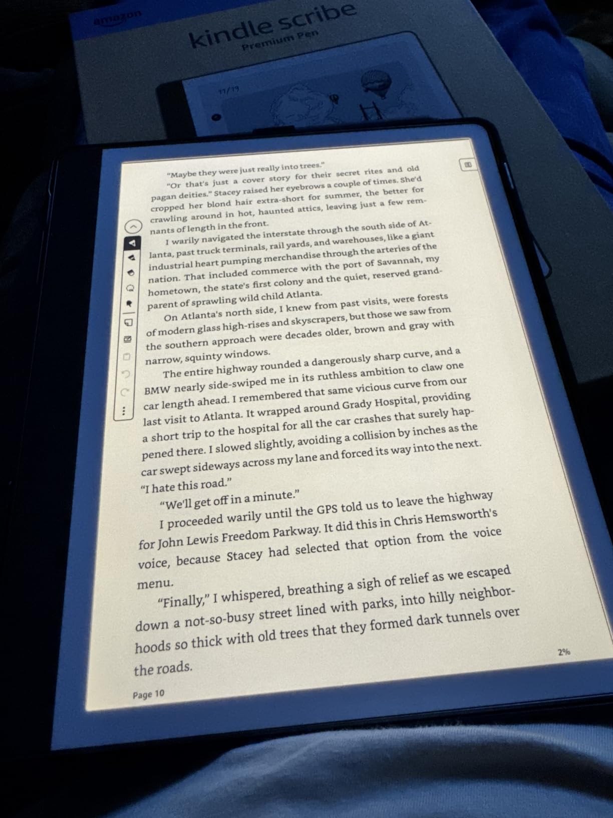 Kindle Scribe (16GB) - Your notes, documents and books, all in one place. With built-in AI notebook summarization. Includes Premium Pen - Tungsten customer photo 1