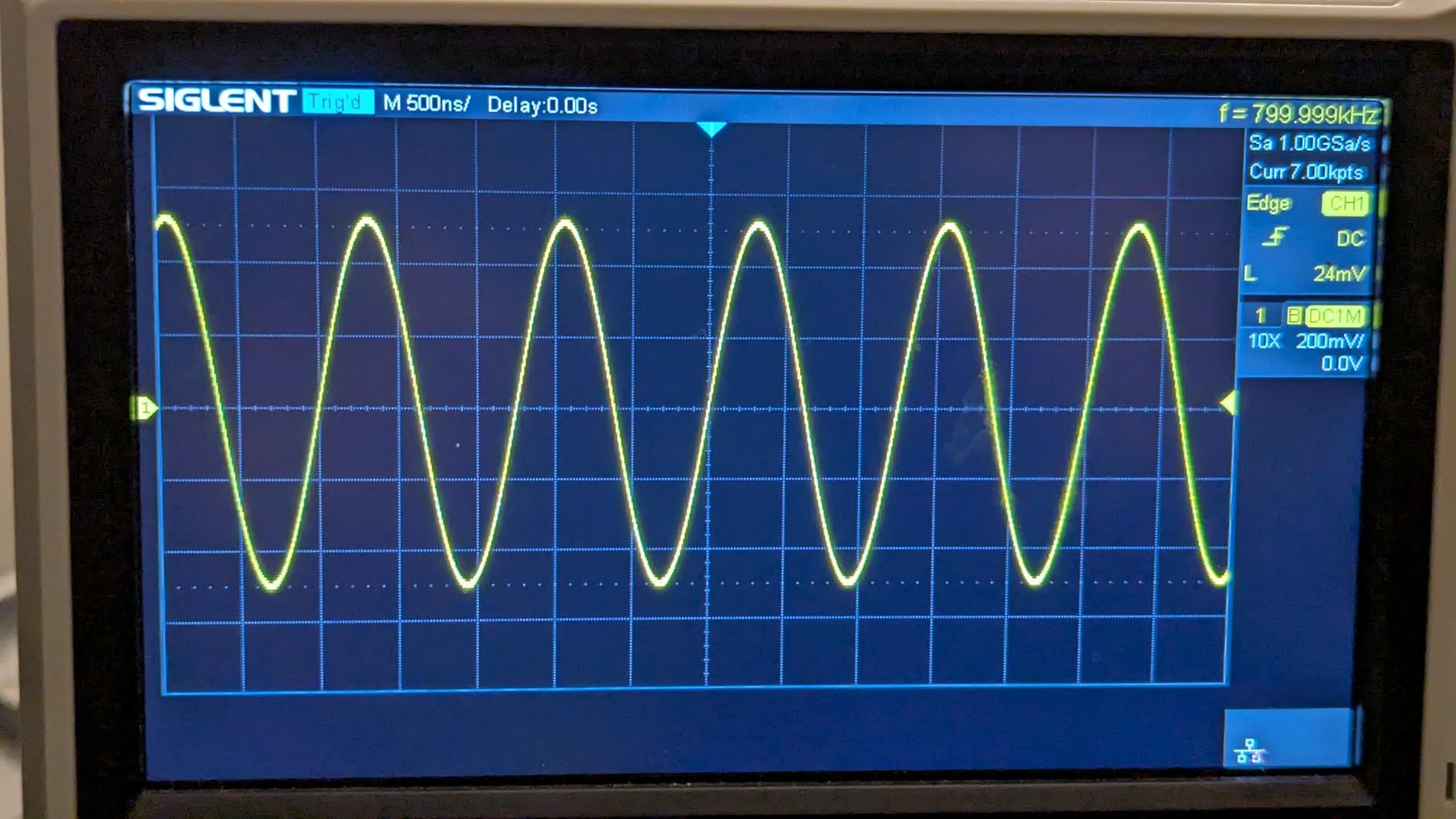 OWON Waveform Generator, 60MHz Bandwidth, 300MSa/s Sampling Rate, 14 bits Vertical Resolution, 8K Waveform Length, 5 Basic Waveforms, 160 built-in Arbitrary Waveforms DGE1060 customer photo 2