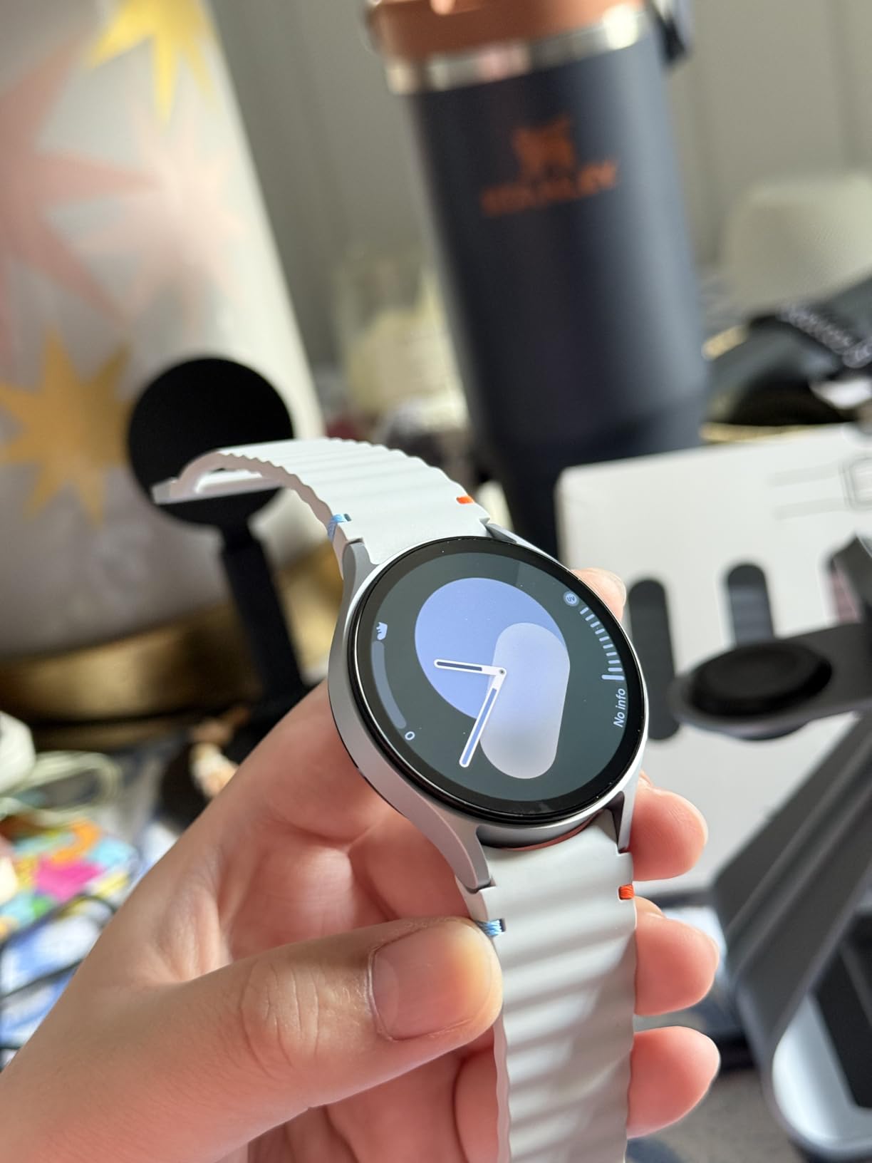 Galaxy Watch 7 44mm LTE AI Smartwatch w/Energy Score, Wellness Tips, Heart Rate Tracking, Sleep Monitor, Fitness Tracker, 2024, Silver [US Version, 1Yr Manufacturer Warranty] customer photo 1