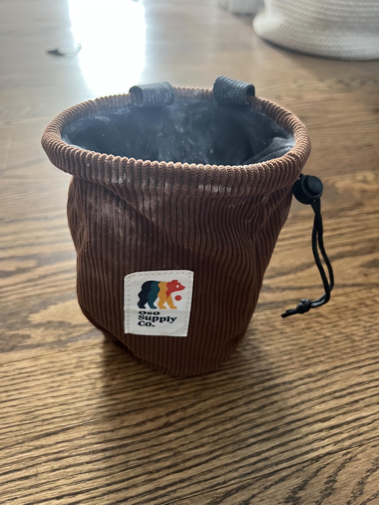 Oso Supply Co - Vintage Corduroy Climbing Chalk Bag for Rock Climbing & Bouldering with Zipper Pocket, Brush Loop & Adjustable Belt - Perfect Gear for Indoor Gym and Outdoors customer photo 1