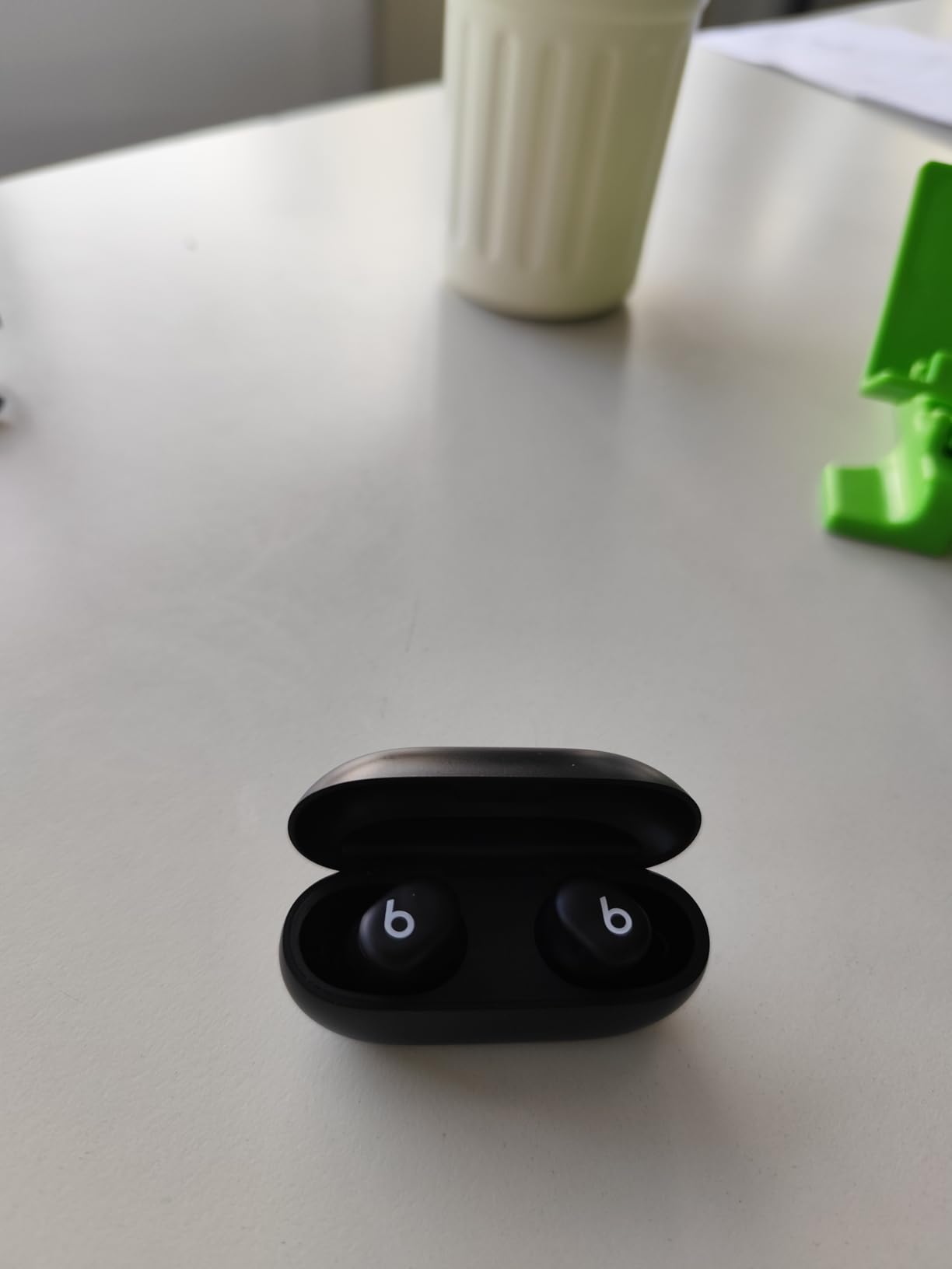 Beats Solo Buds - Wireless Bluetooth Earbuds, 18 Hours of Battery Life, Apple & Android Compatibility, Built-in Microphone - Matte Black customer photo 2