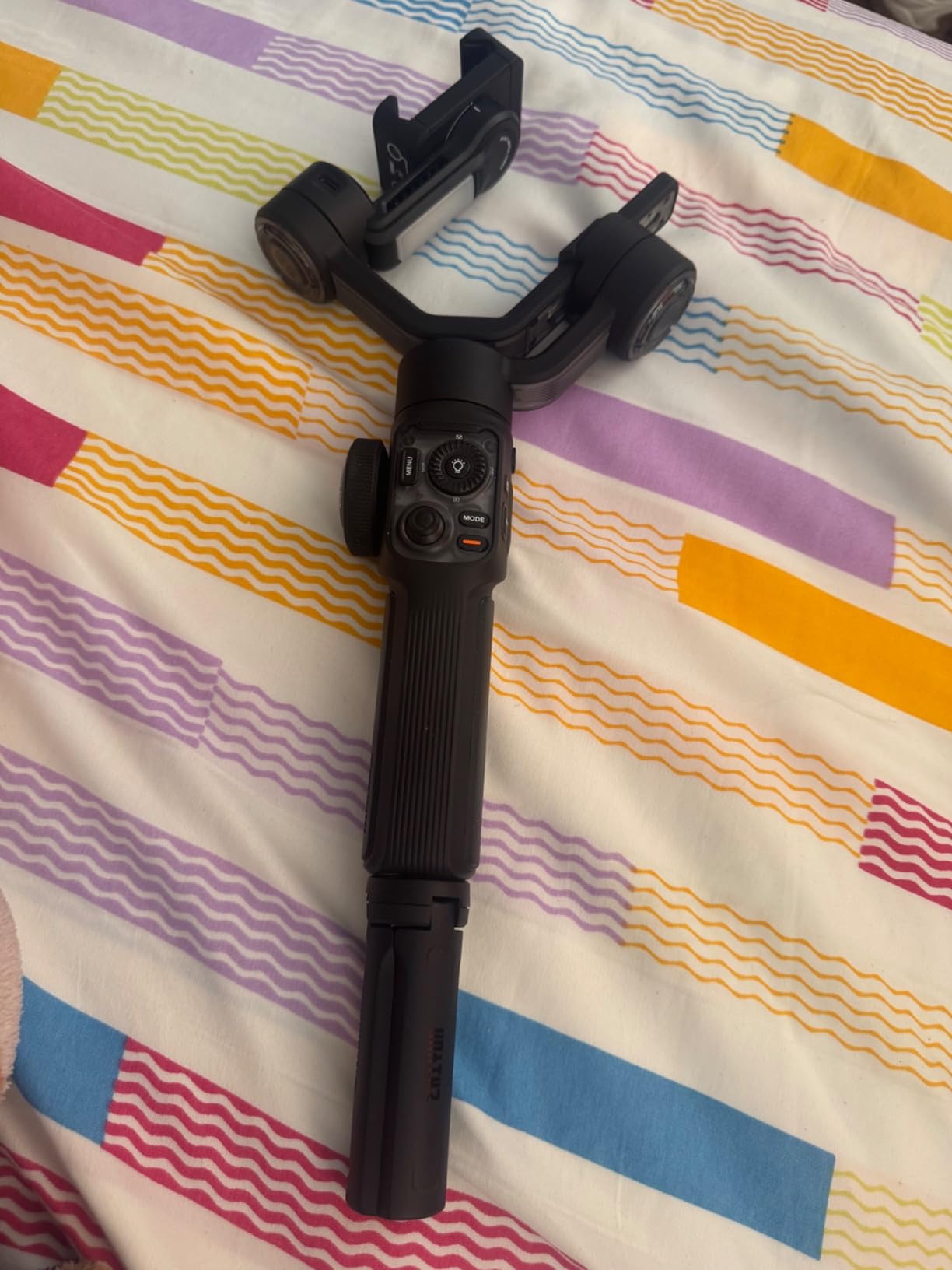 Zhiyun Smooth 5S AI 3-Axis Gimbal Stabilizer for Smartphone, iPhone Gimbal with Built-in Fill Light, Tripod, Phone Stabilizer for Video Recording Supports Gesture Control, 360 Degree Inception customer photo 1