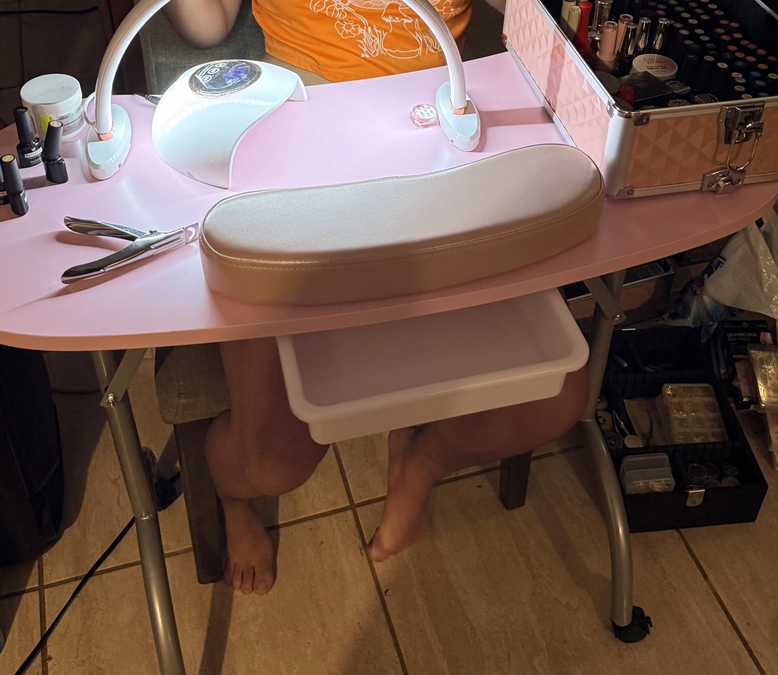 Joligrace Professional Foldable & Portable Manicure Table Nail Technician Desk Workstation 4 Lockable Wheels with Drawer Client Wrist Pad Free Carrying Bag Travel Nail Tech Spa Beauty Table Pink customer photo 2