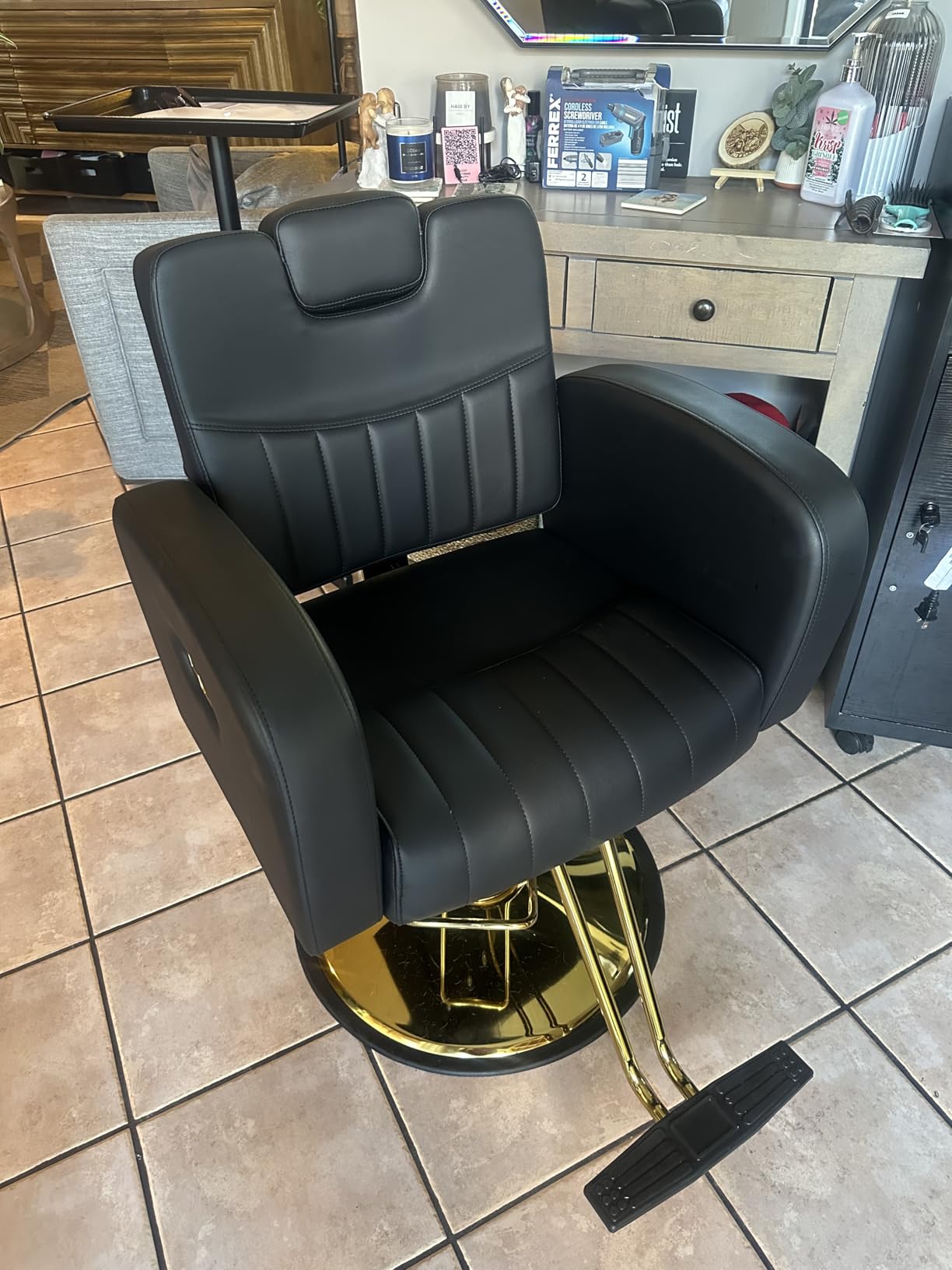 Baasha Black & Gold Reclining Salon Chair with Removable Headrest, Memory Foam Cushion, Heavy-Duty Hydraulic Barber Chair, Soft PU Leather, 440 lbs Capacity, for Haircut & Styling customer photo 1