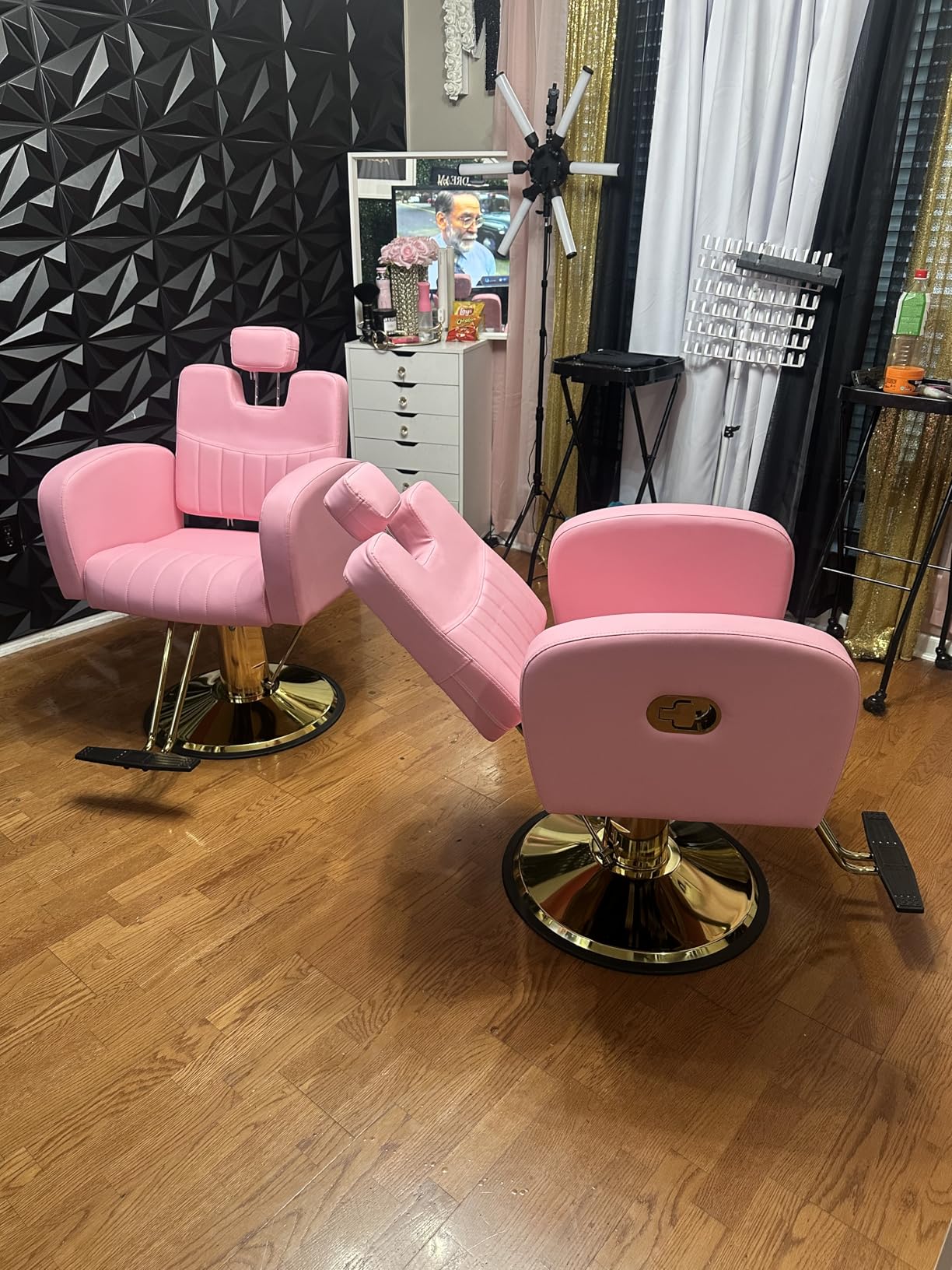 Baasha Black & Gold Reclining Salon Chair with Removable Headrest, Memory Foam Cushion, Heavy-Duty Hydraulic Barber Chair, Soft PU Leather, 440 lbs Capacity, for Haircut & Styling customer photo 2