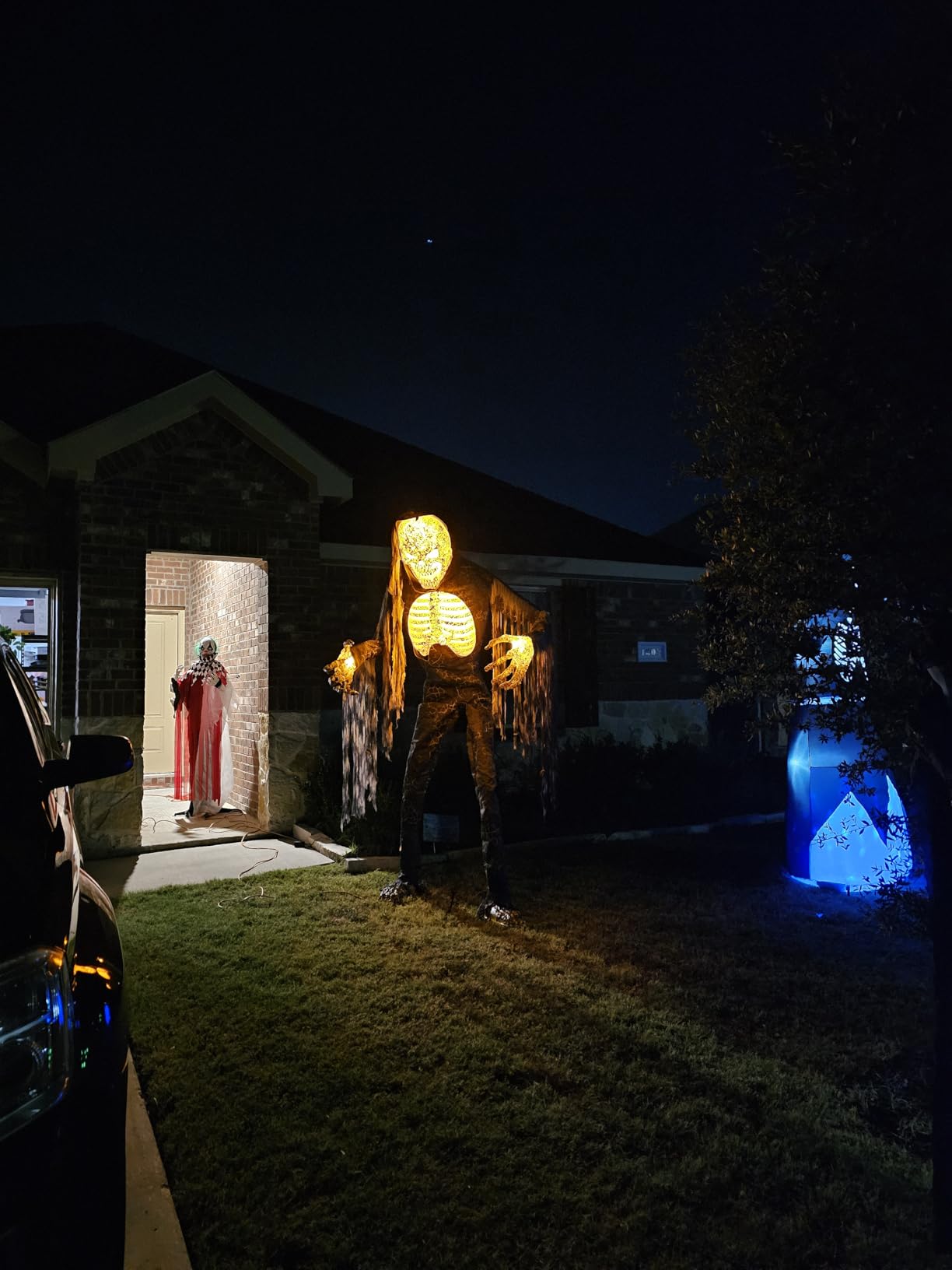 Haunted Hill Farm Motion-Activated 10-Ft. Tall Towering Reaper, Plug-in Talking Scare Prop Animatronic with Spooky Sound Effects and Lights for Indoor or Covered Outdoor Creepy Halloween Decoration customer photo 1