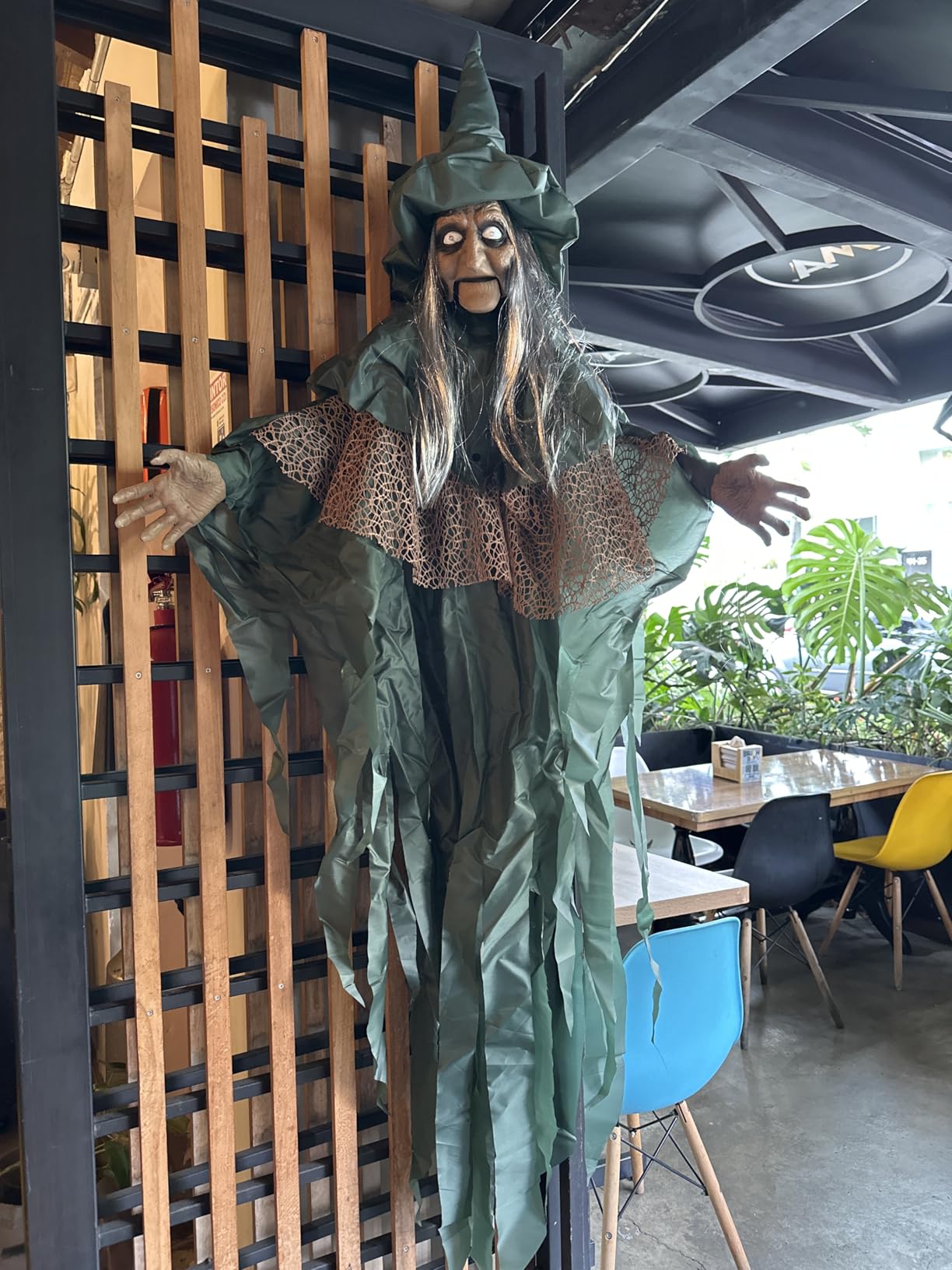 Halloween Animatronics Motion Activated 6Ft Creepy Hanging Witch with Light-up Eyes Halloween Decoration Outdoor Haunted House Prop Decor Indoor 2025 Update customer photo 2